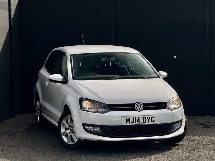 2014 VOLKSWAGEN POLO