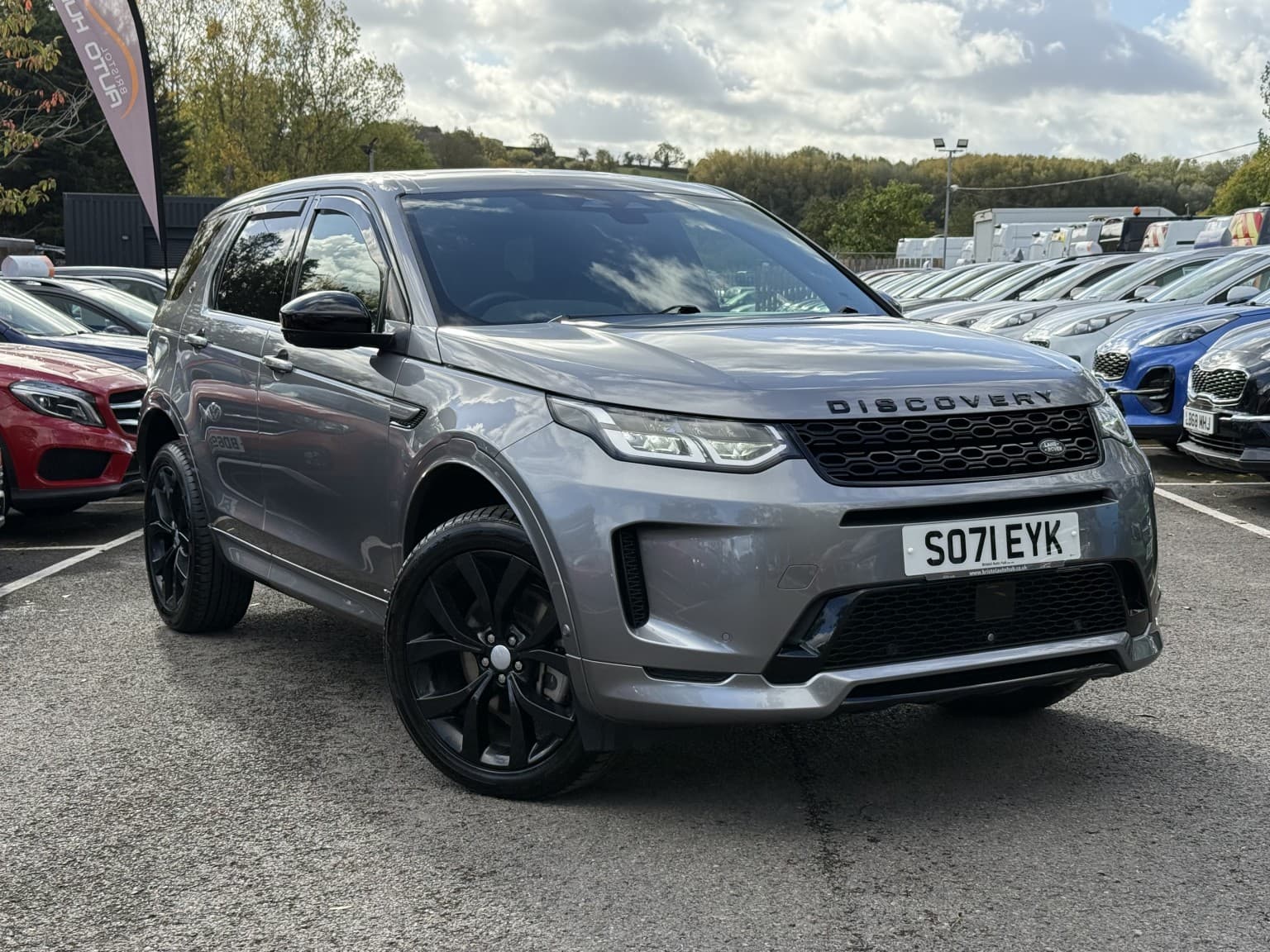 Land Rover Discovery Sport - image 1 of 62
