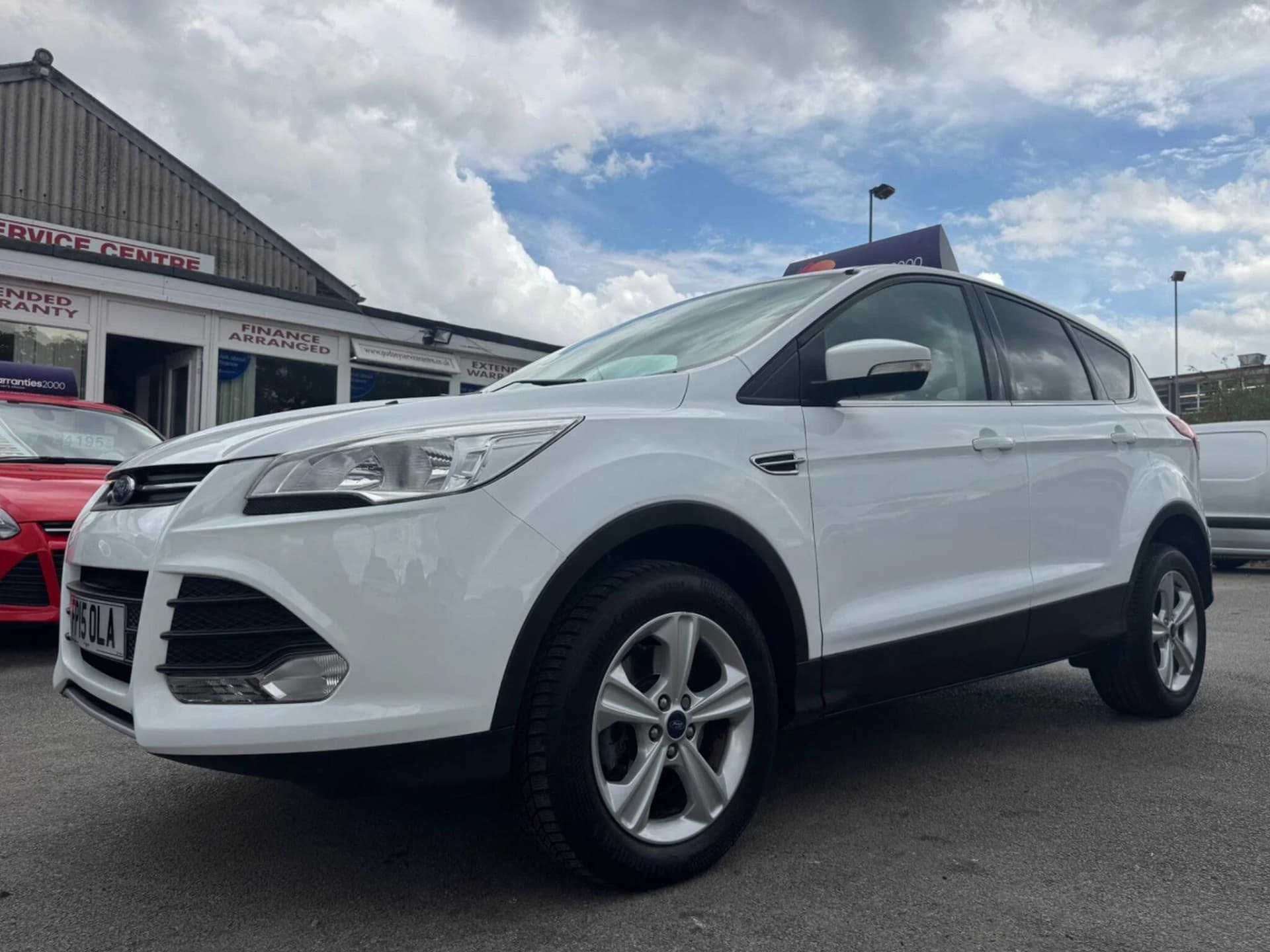 Ford Kuga - image 1 of 76