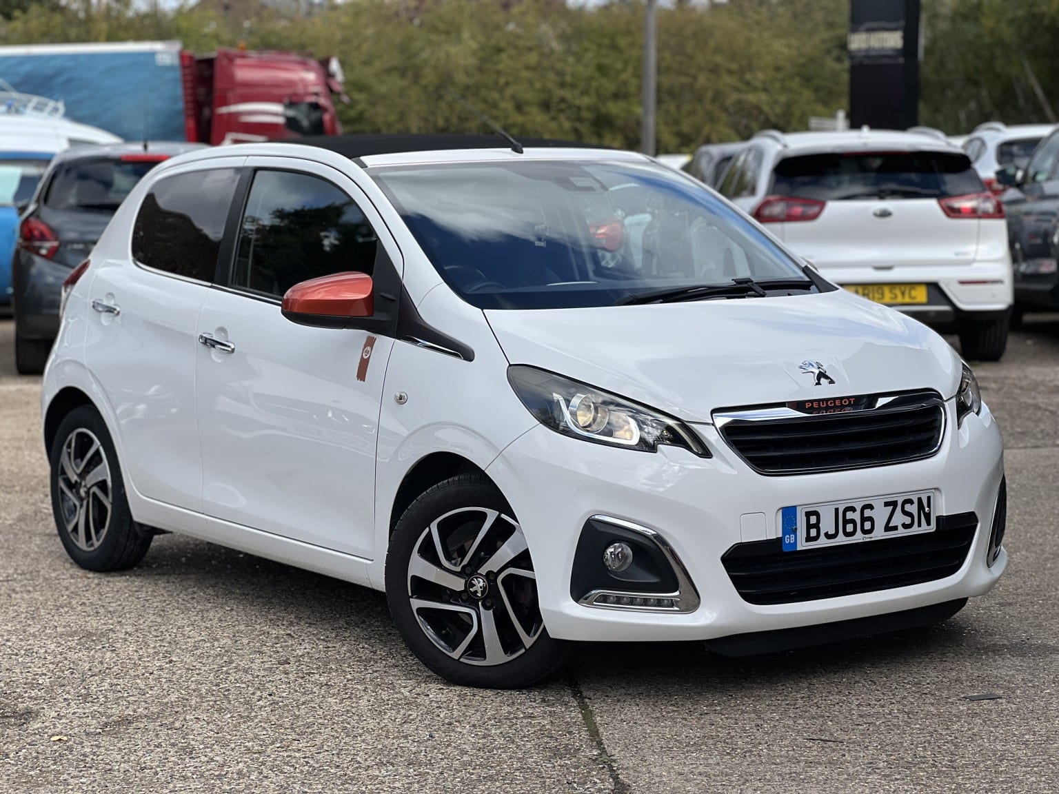 Peugeot 108 - image 1 of 66
