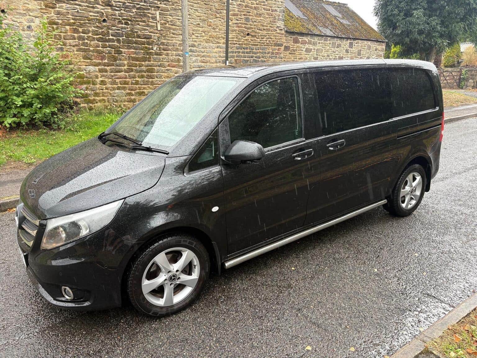 Mercedes-Benz Vito - image 1 of 13