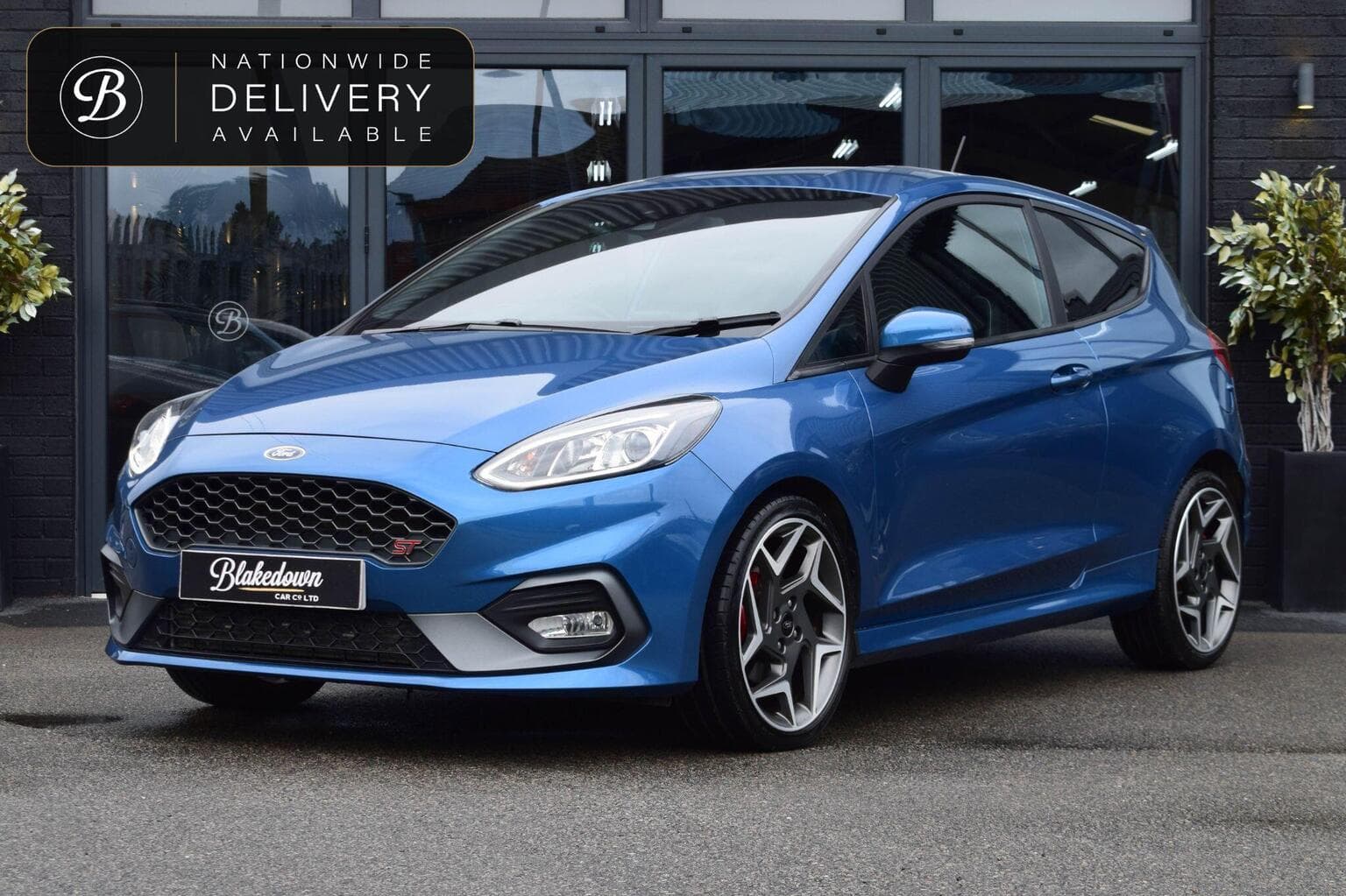 Ford Fiesta - image 1 of 49