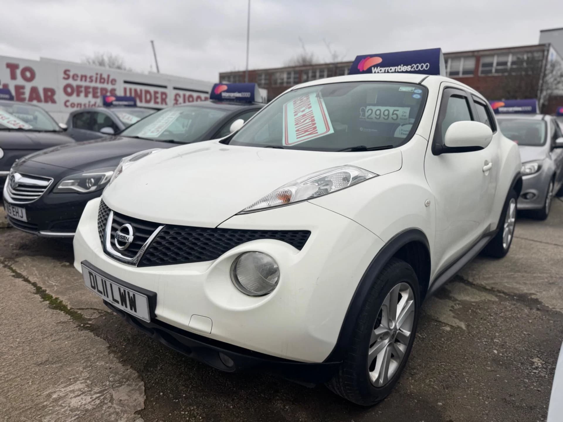 Nissan Juke - image 1 of 3