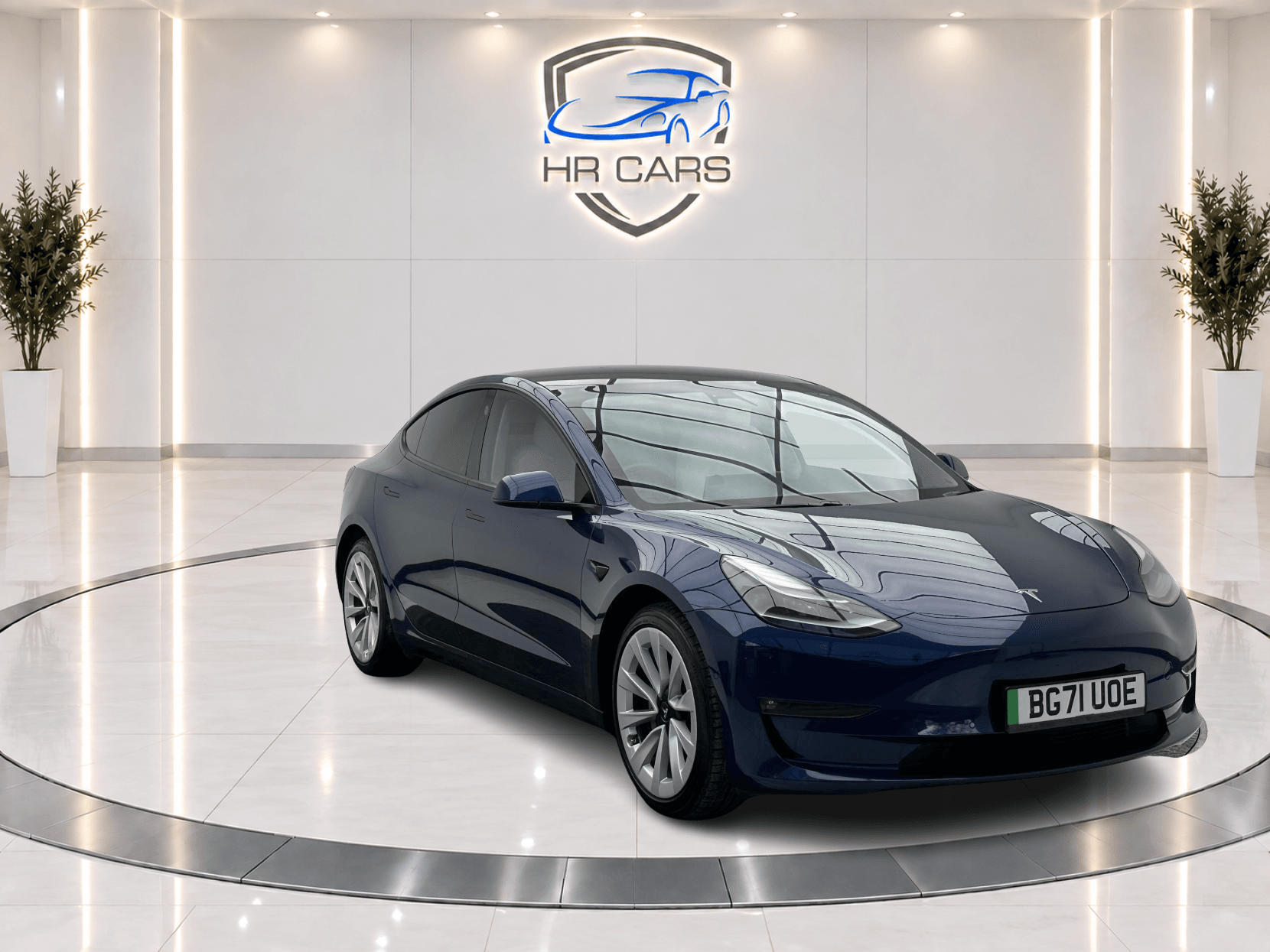 Tesla Model 3 - image 1 of 42