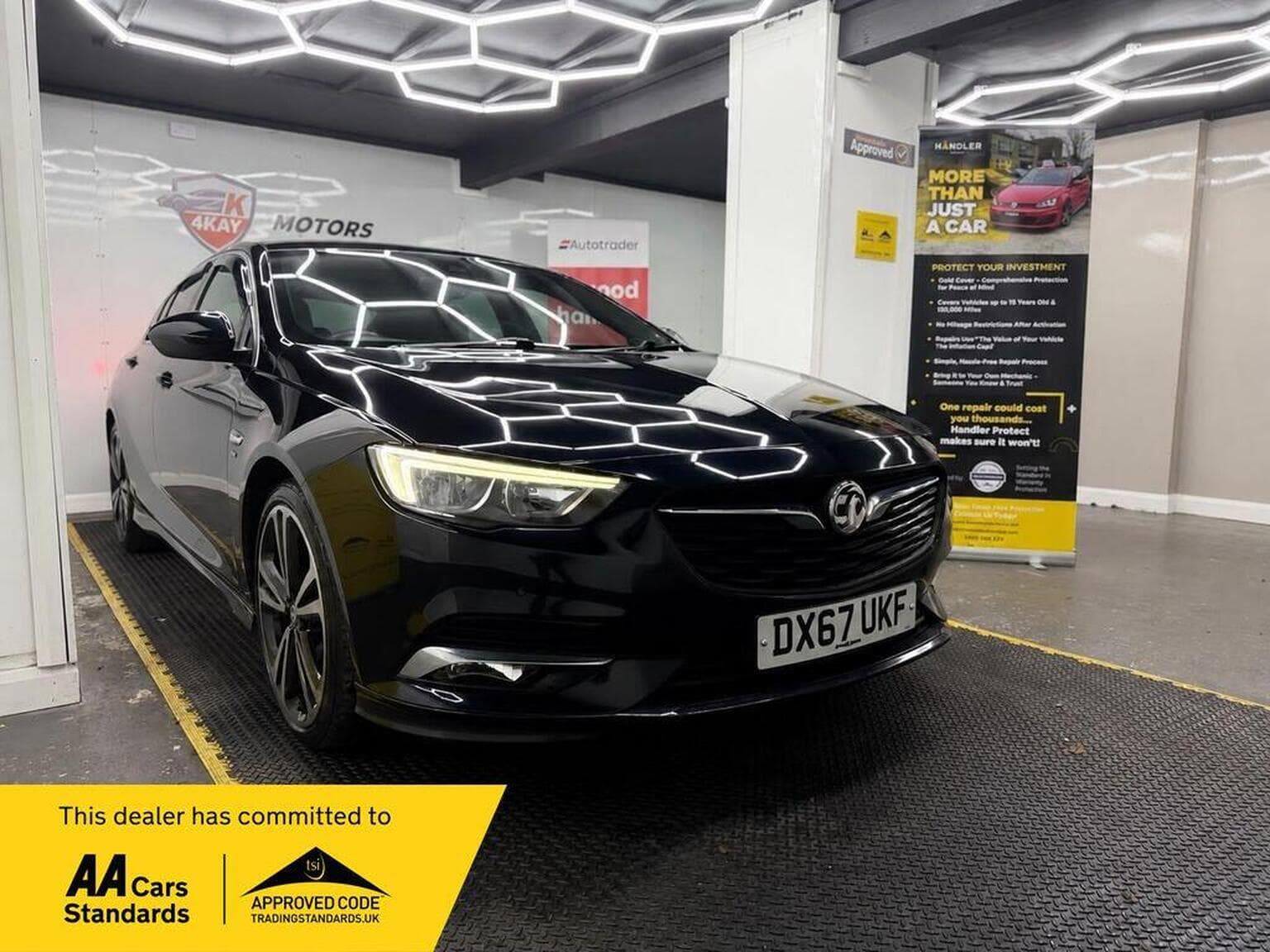 Vauxhall Insignia - image 1 of 54