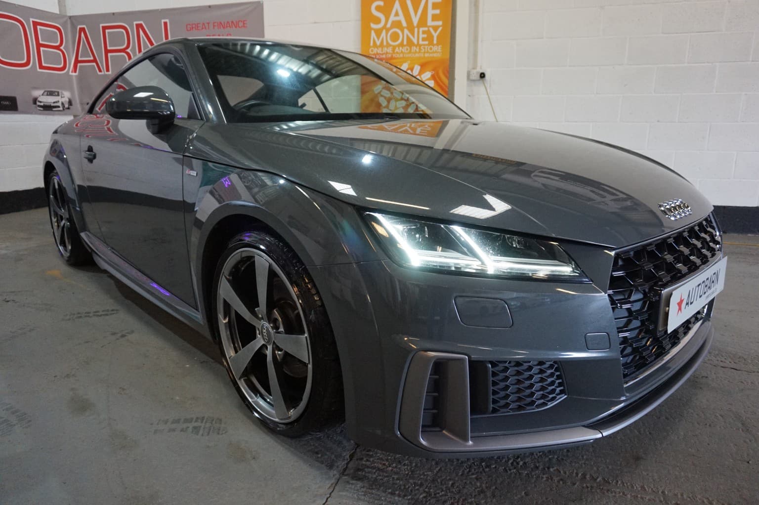 Audi TT - image 1 of 50