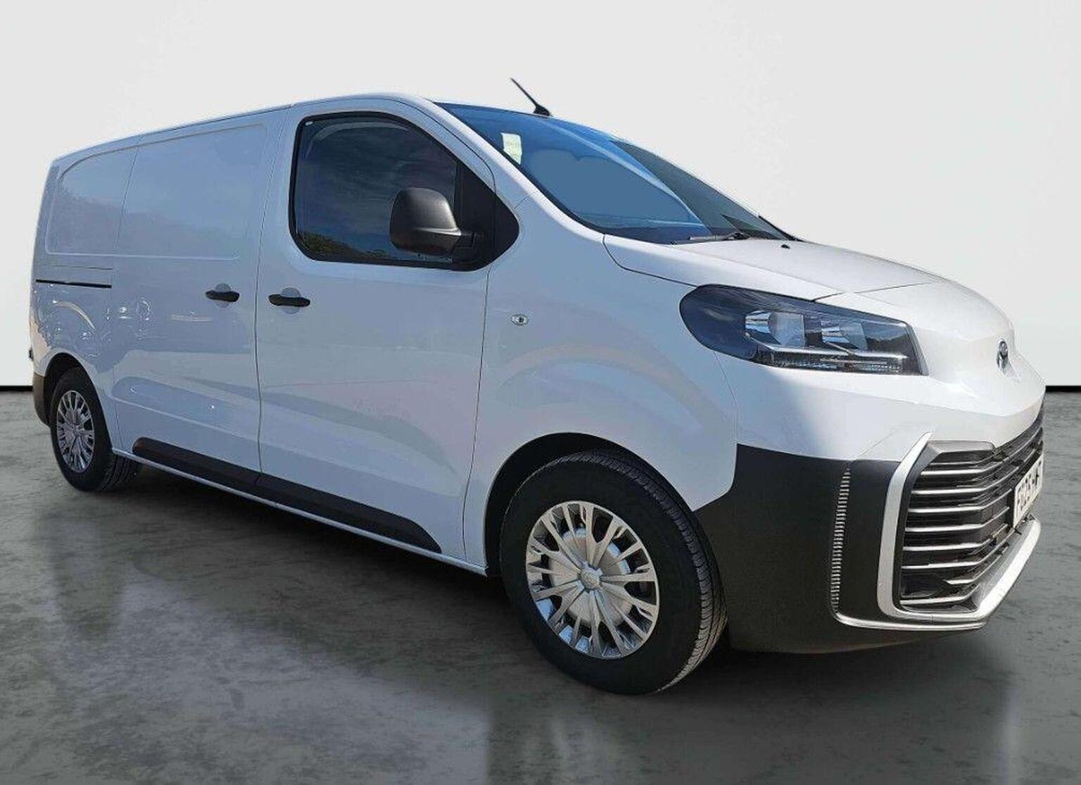 Toyota Proace - image 1 of 10