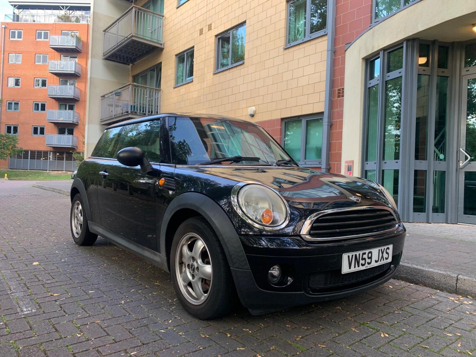 MINI Hatch - image 1 of 30