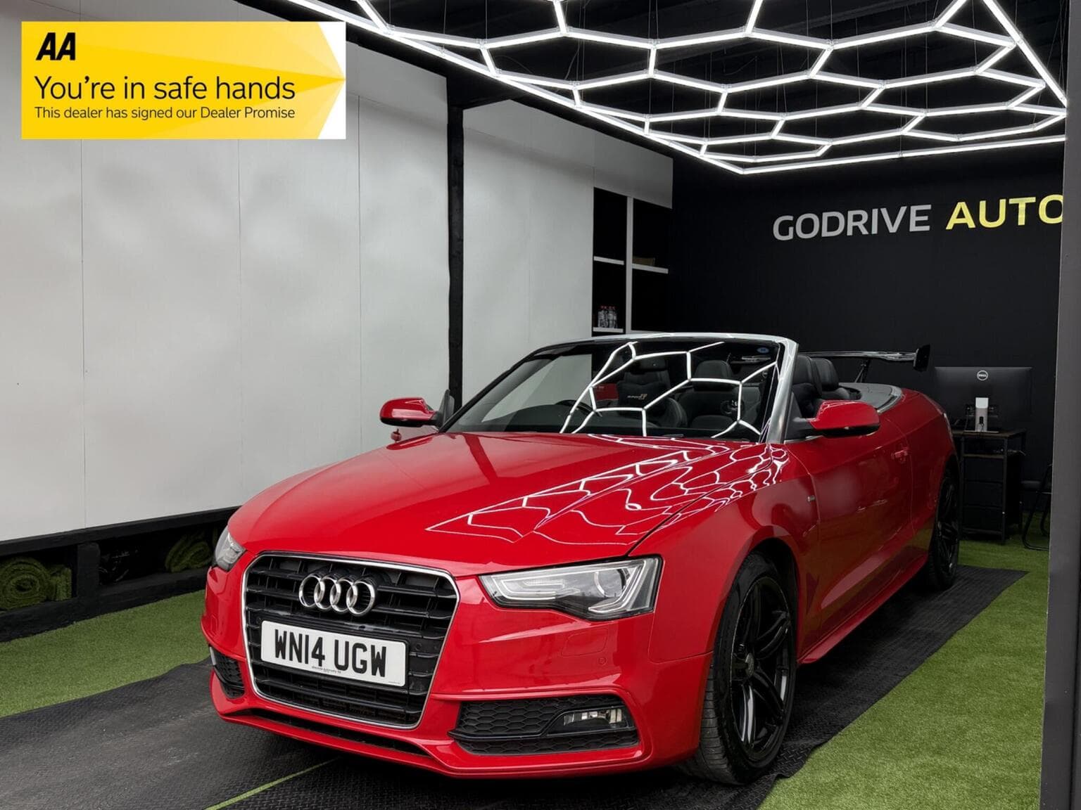 Audi A5 Cabriolet - image 1 of 64