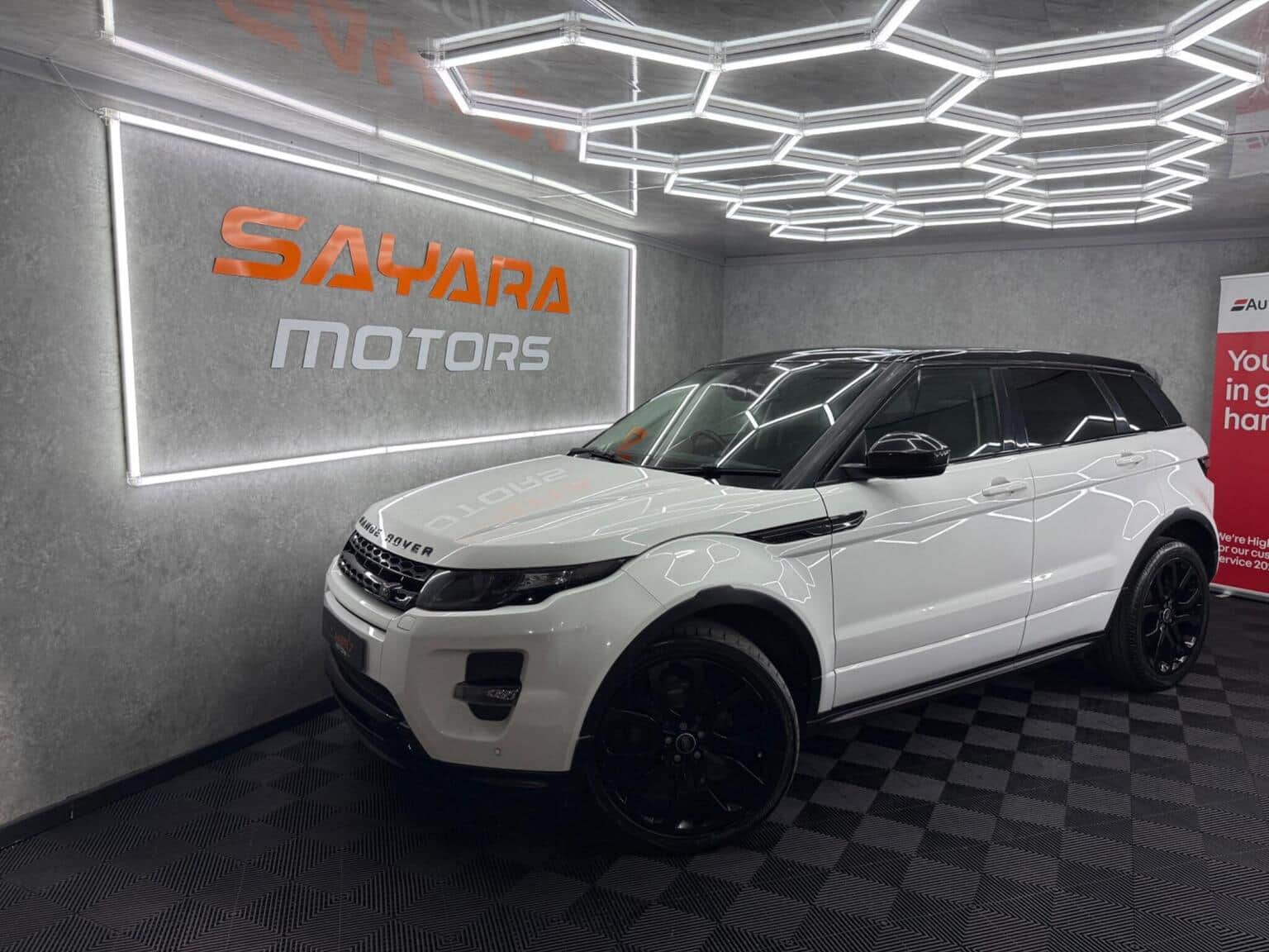 Land Rover Range Rover Evoque - image 1 of 50