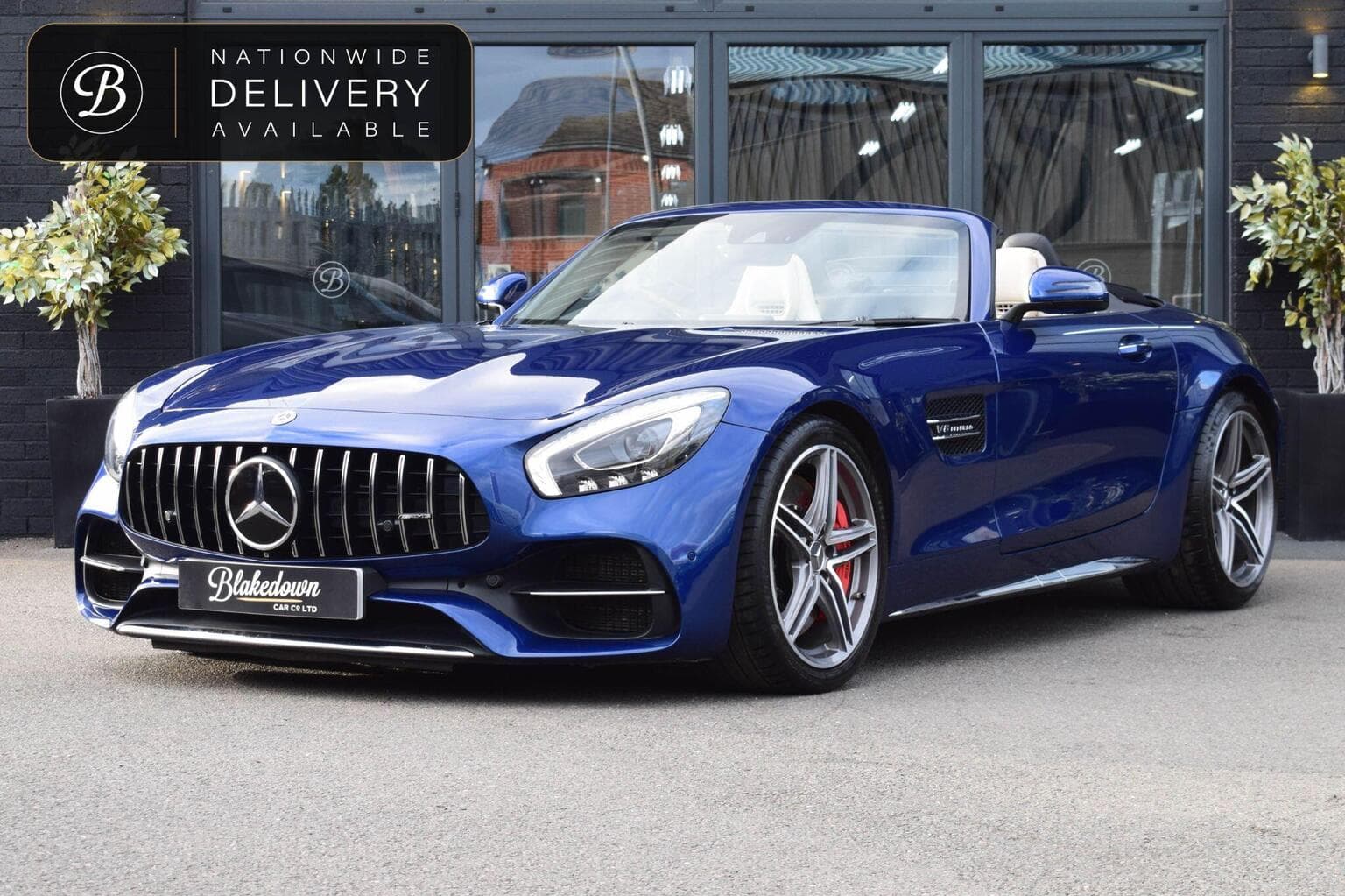 Mercedes-Benz AMG GT - image 1 of 32