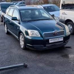 Toyota Avensis - image 1 of 12