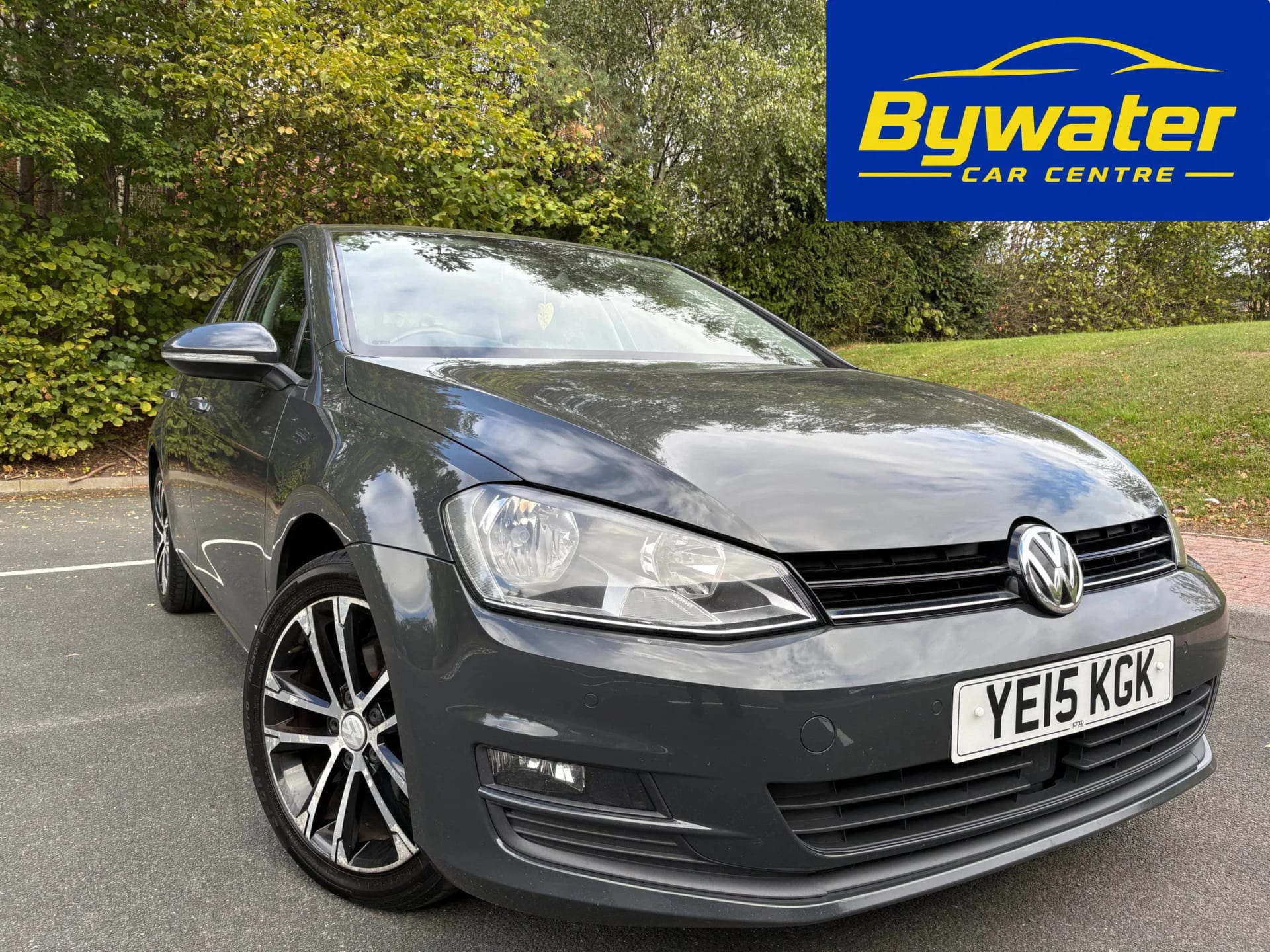 Volkswagen Golf - image 1 of 13