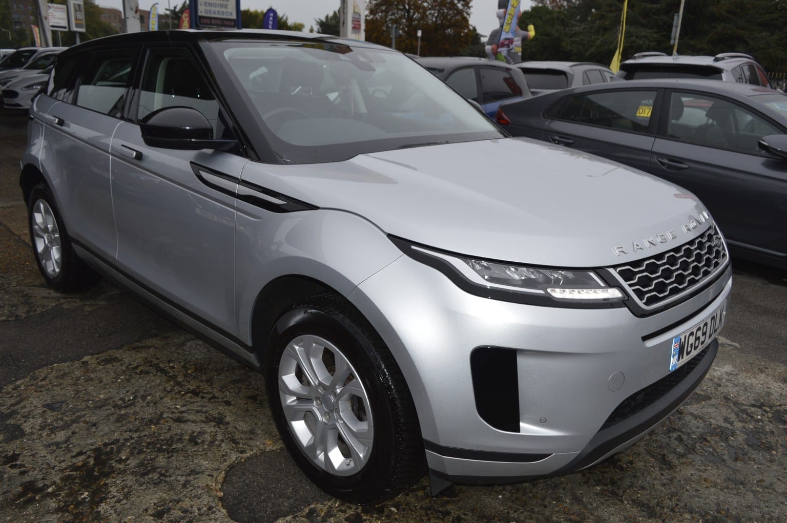 2019 Land Rover Range Rover Evoque 2.0 D150 S in silver — photo 1 of 25