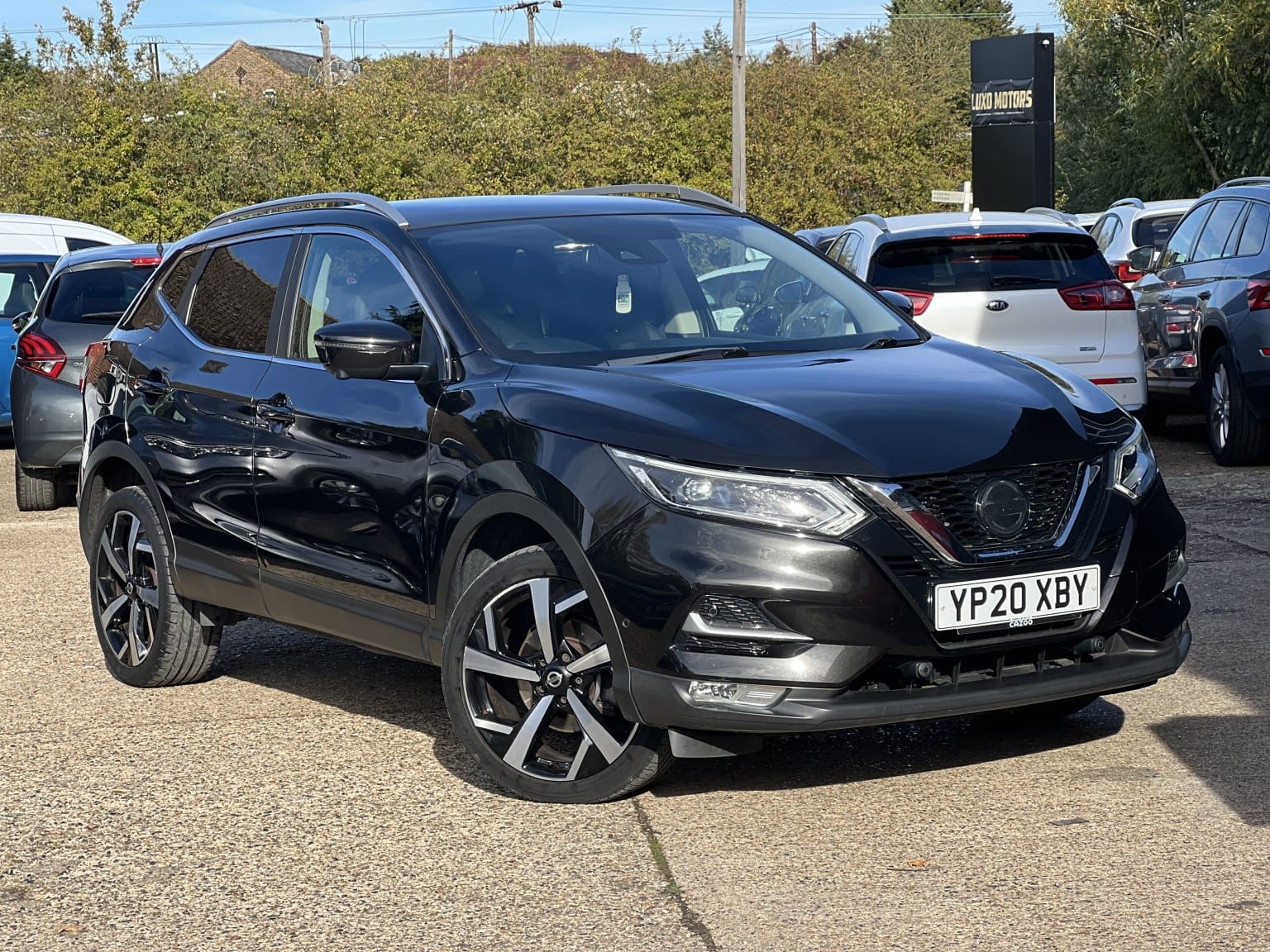 Nissan Qashqai - image 1 of 69