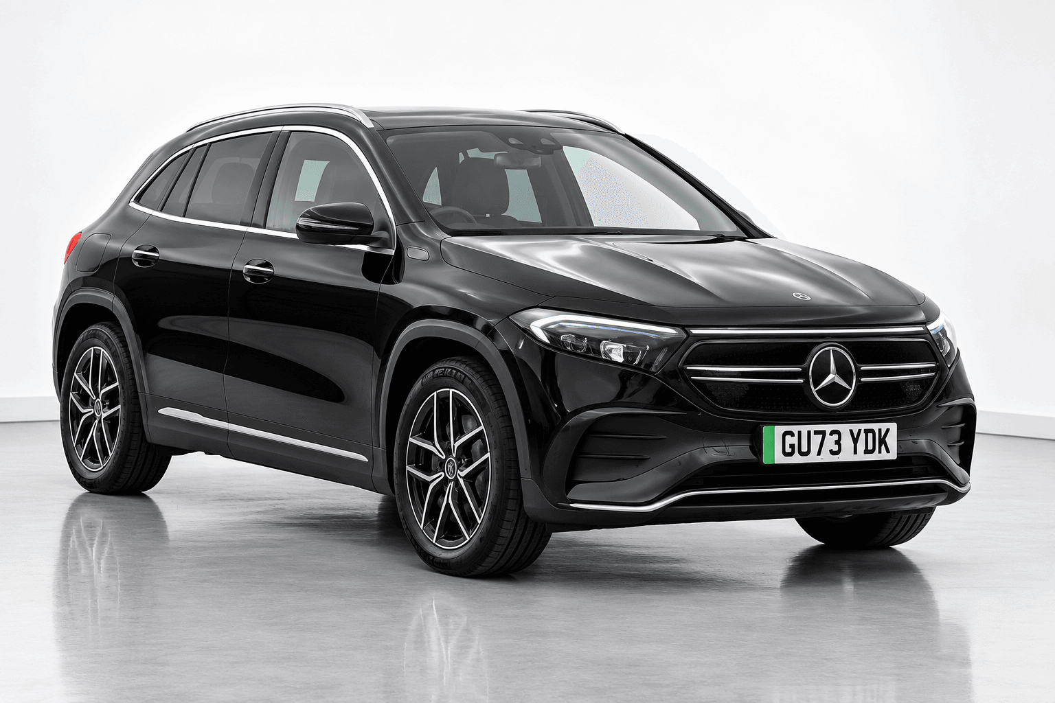 Mercedes-Benz EQA - image 1 of 56