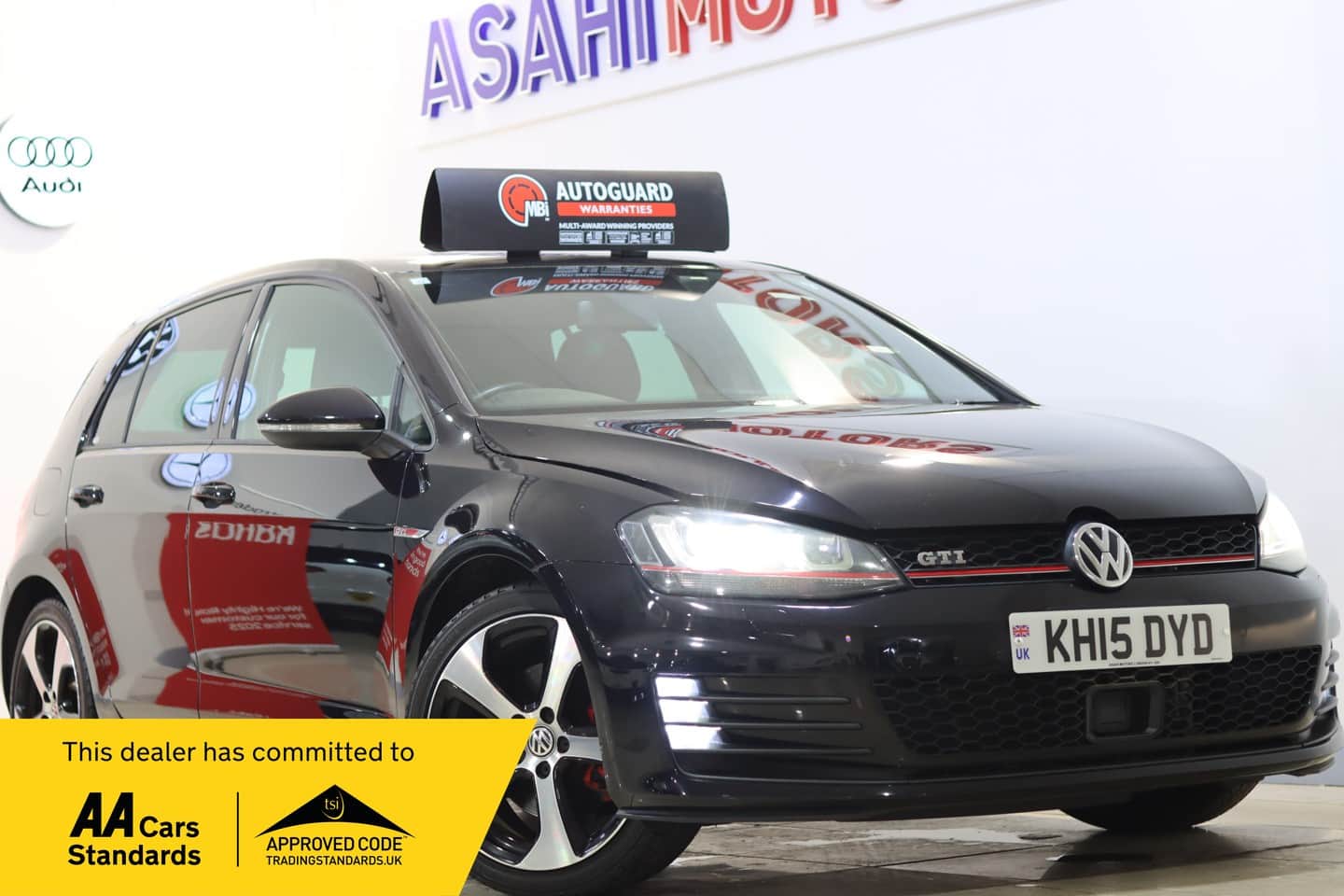 Volkswagen Golf - image 1 of 85