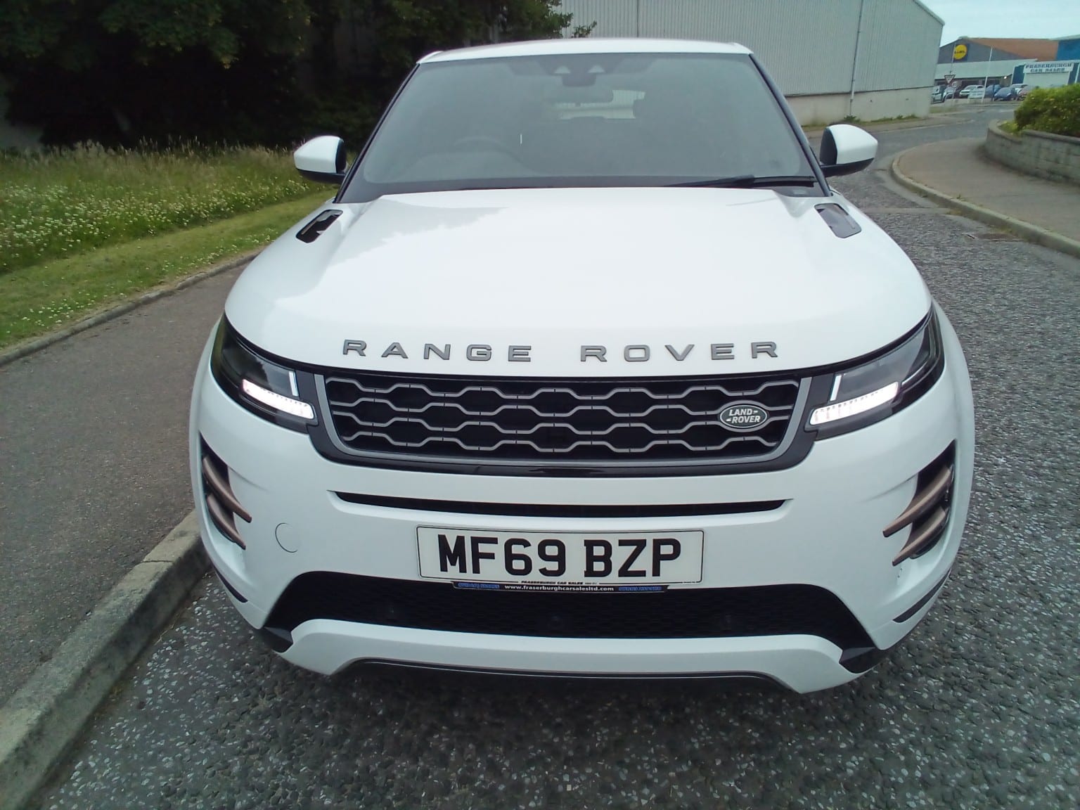 Land Rover Range Rover Evoque - image 1 of 18
