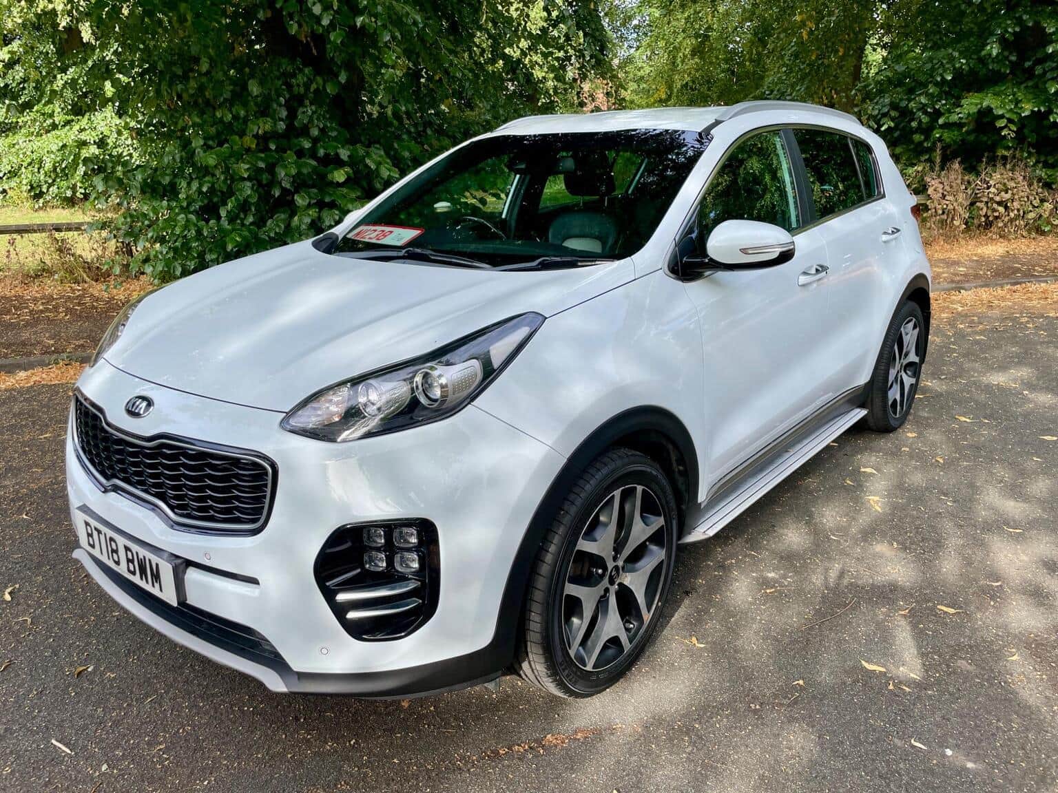 Kia Sportage - image 1 of 52