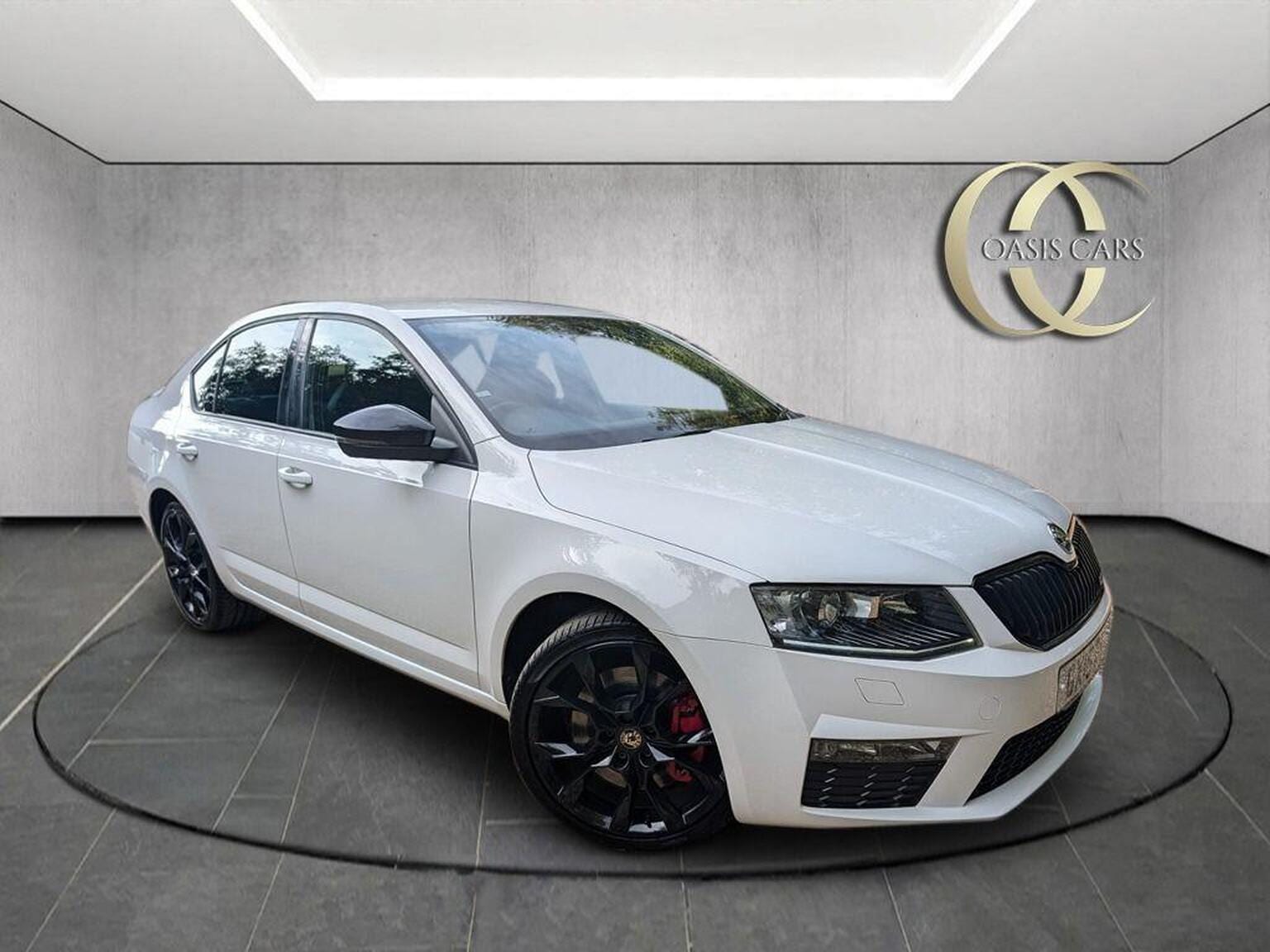 Skoda Octavia - image 1 of 17