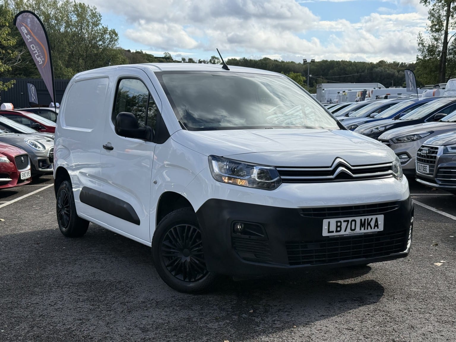 Citroen Berlingo - image 1 of 53