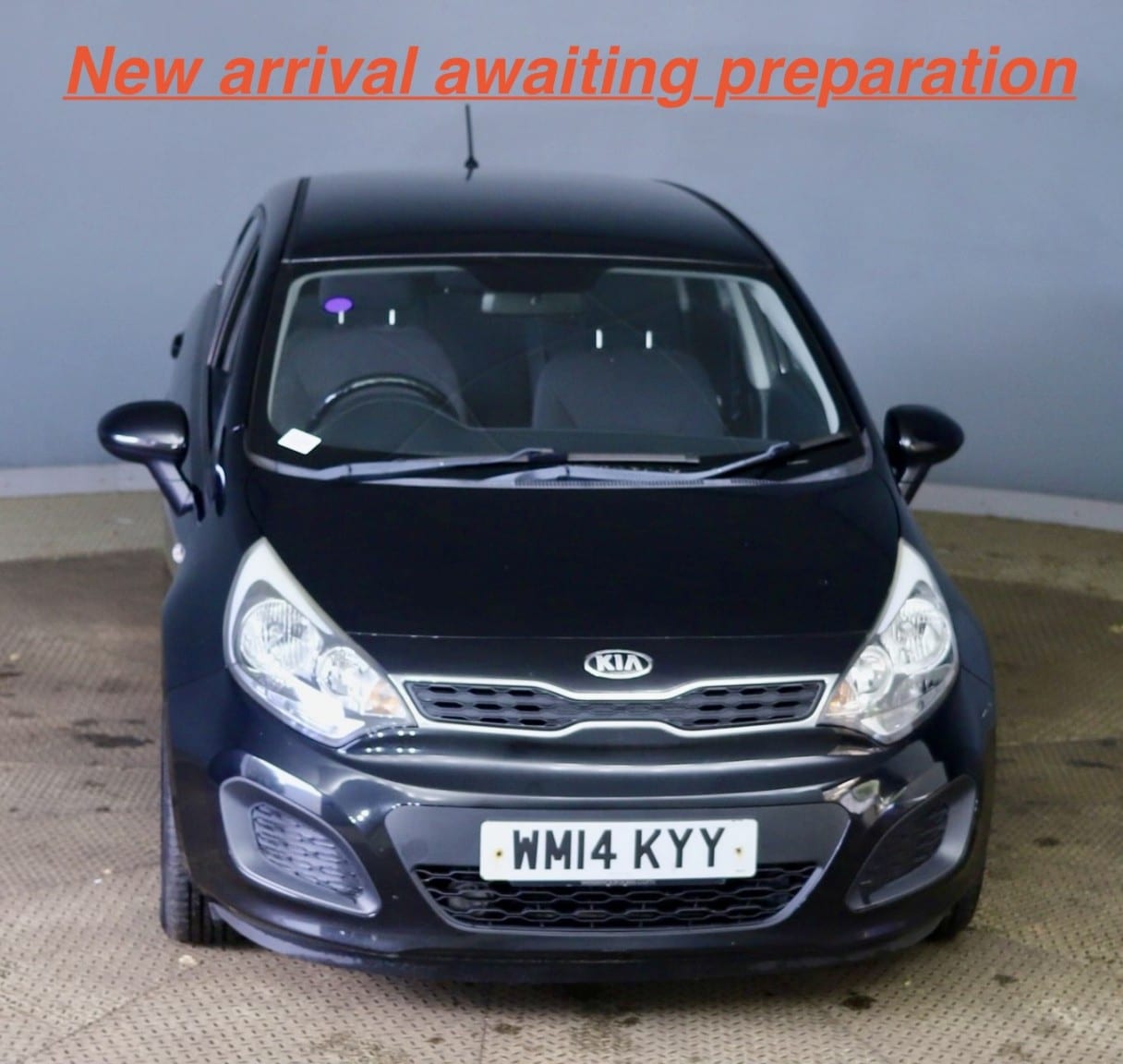 Kia Rio - image 1 of 17