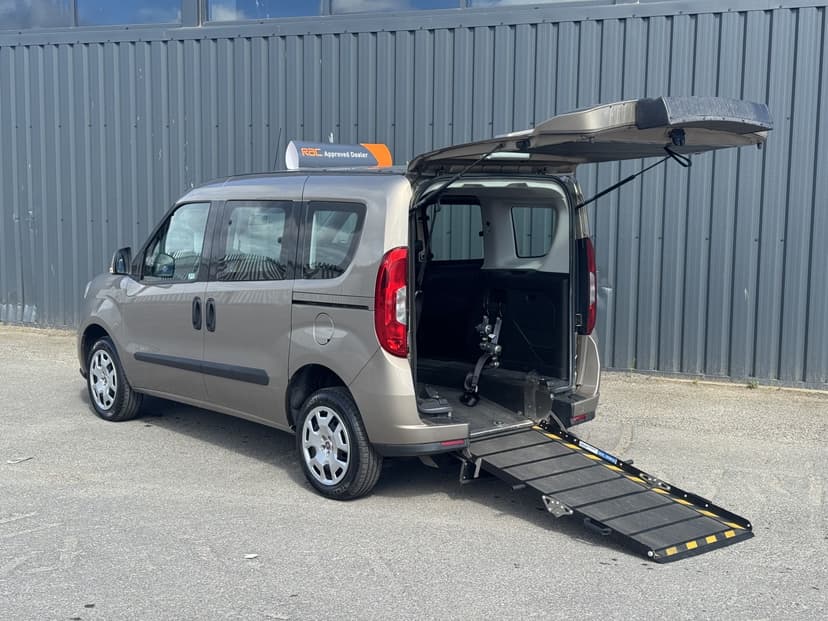 2018 FIAT DOBLO