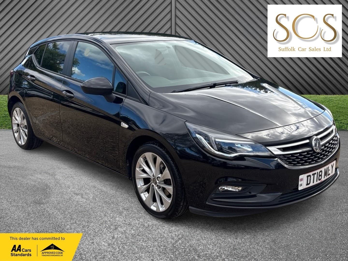 Vauxhall Astra - image 1 of 50