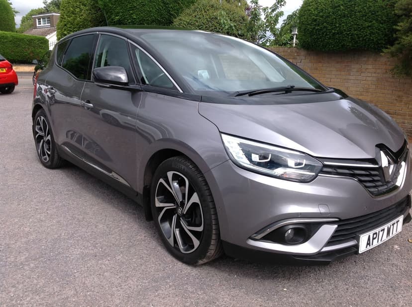 2017 RENAULT SCENIC