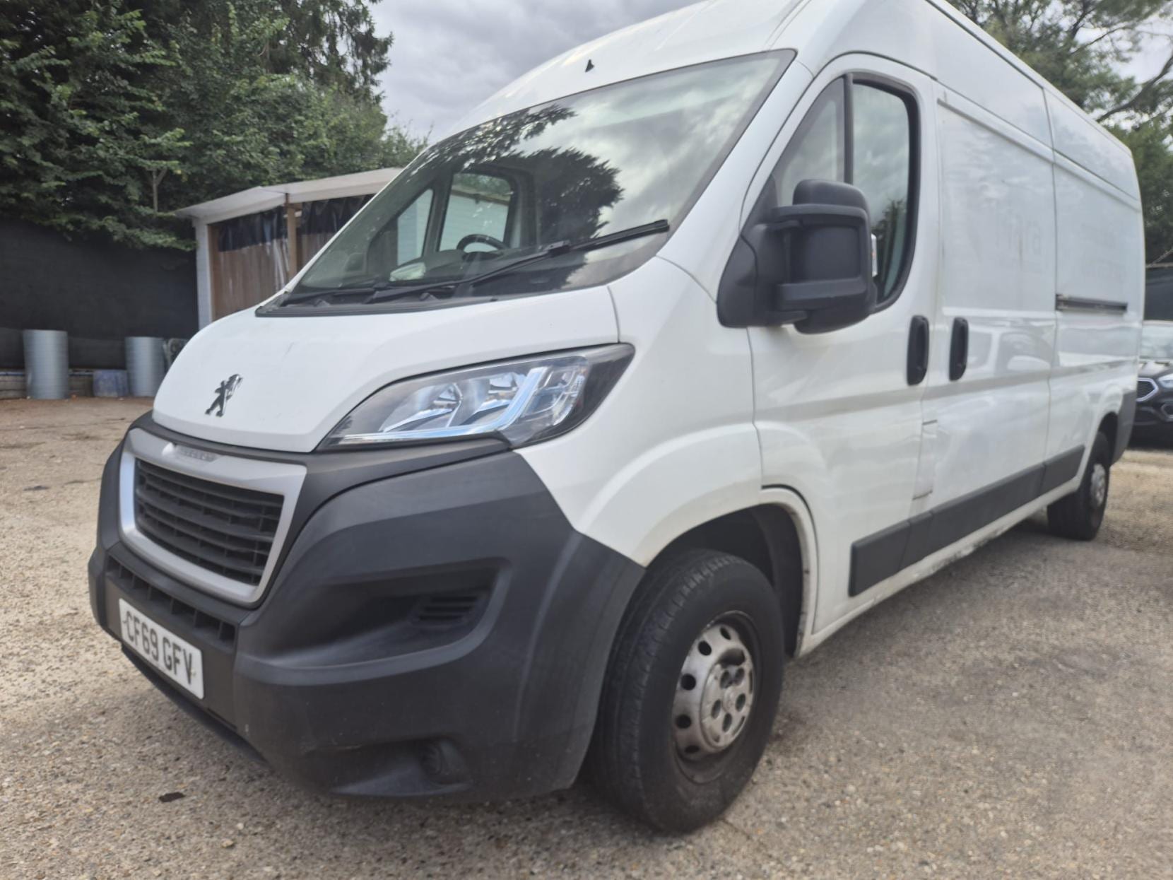 Peugeot Boxer - image 1 of 6