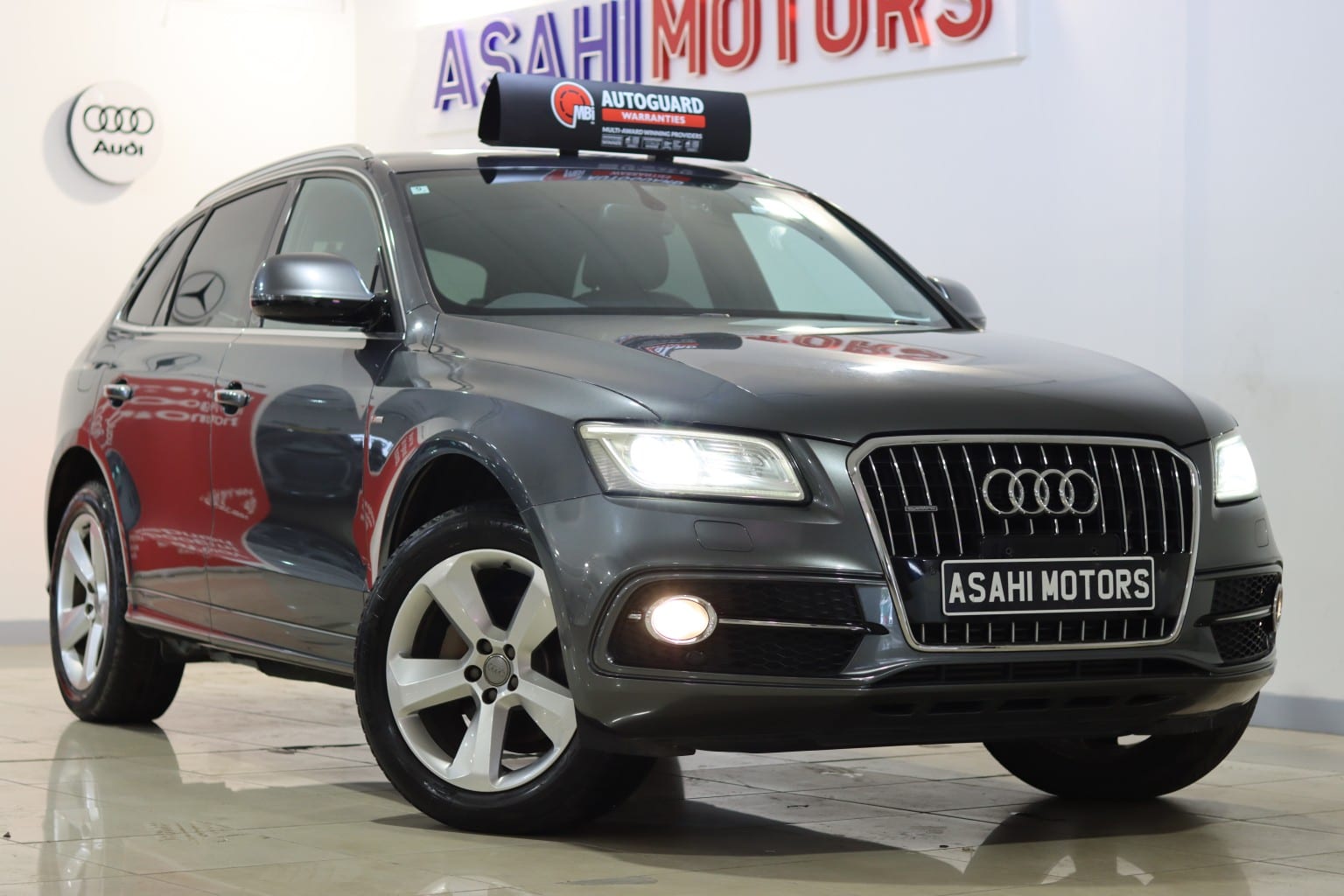 2016 Audi Q5 2.0 TFSI quattro Auto in grey — photo 1 of 43