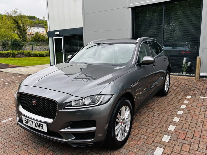 2017 JAGUAR F-PACE