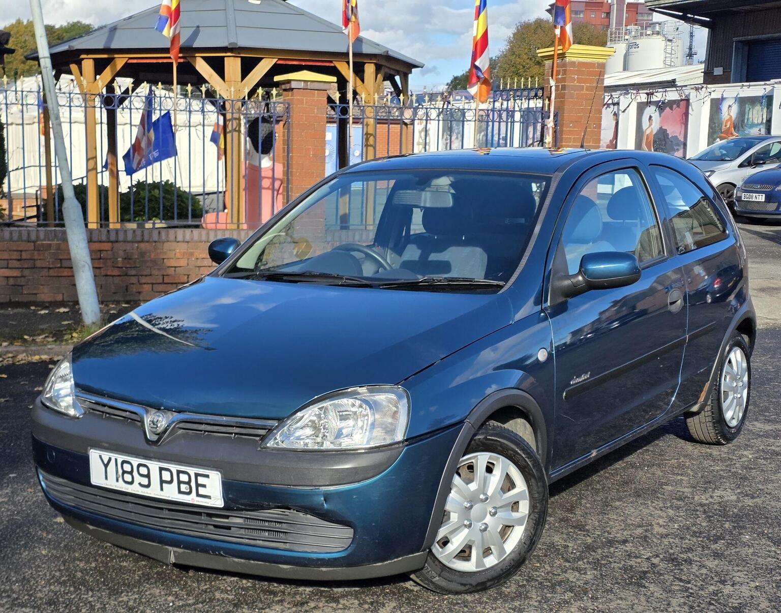 Vauxhall Corsa - image 1 of 34
