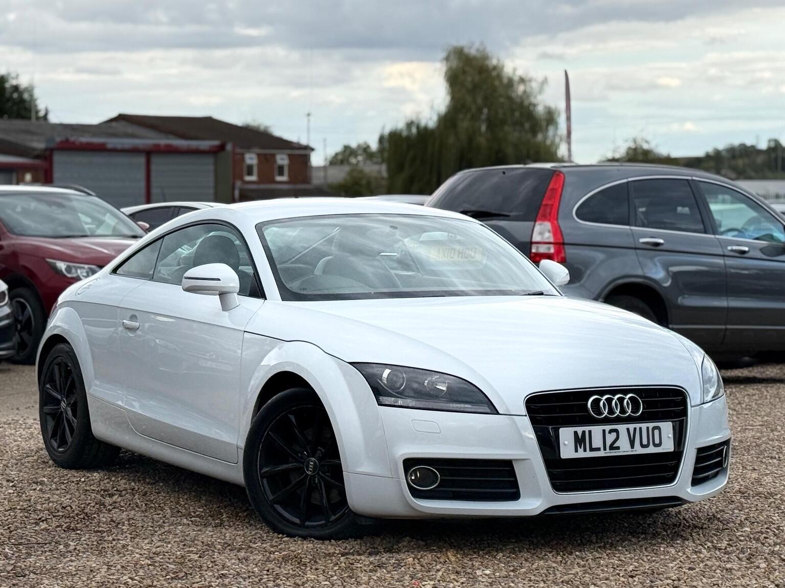 Audi TT - image 1 of 46