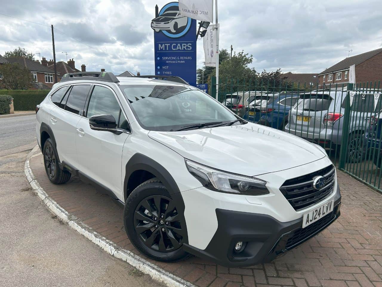 Subaru Outback - image 1 of 29