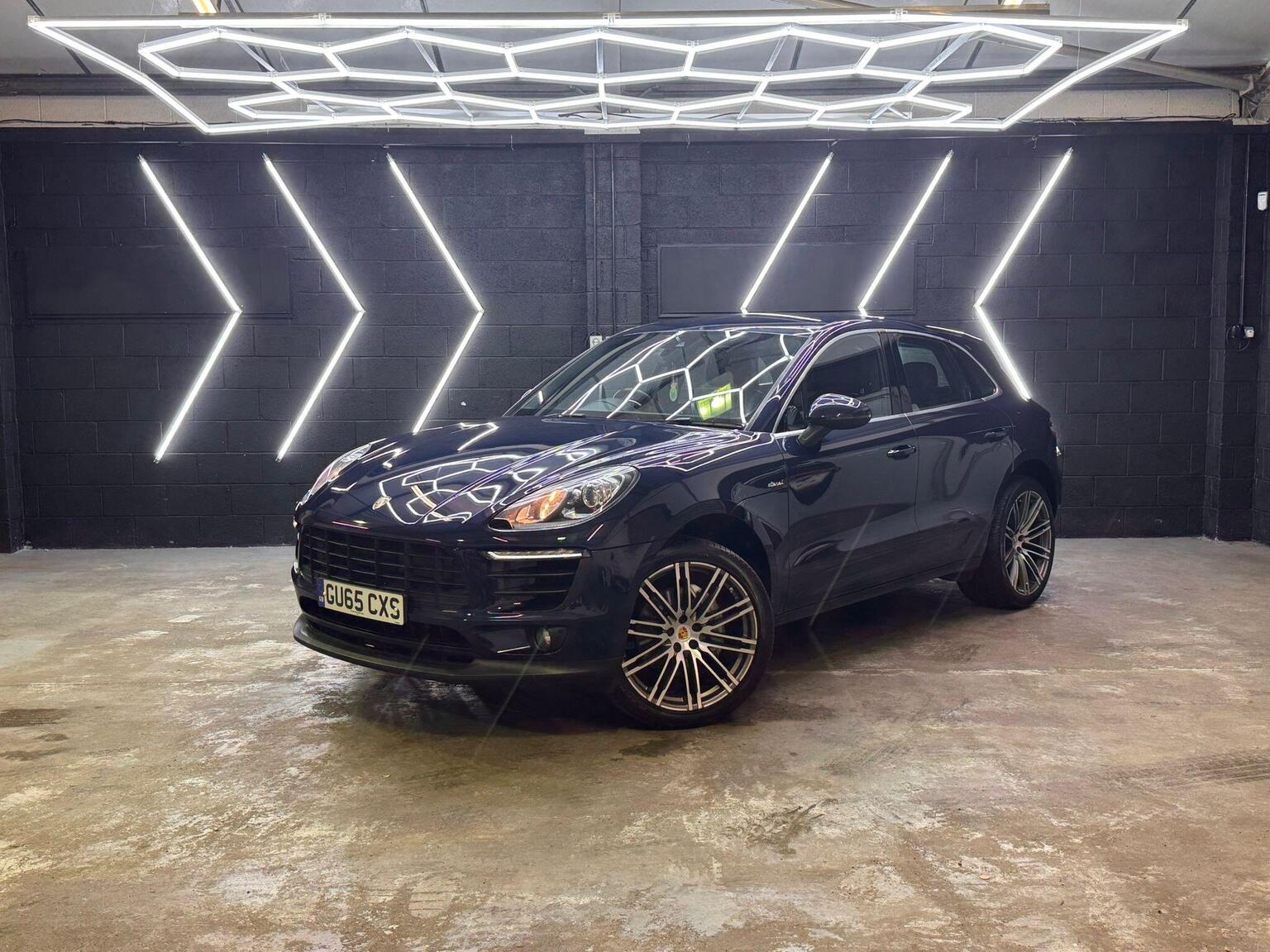 Porsche Macan - image 1 of 50