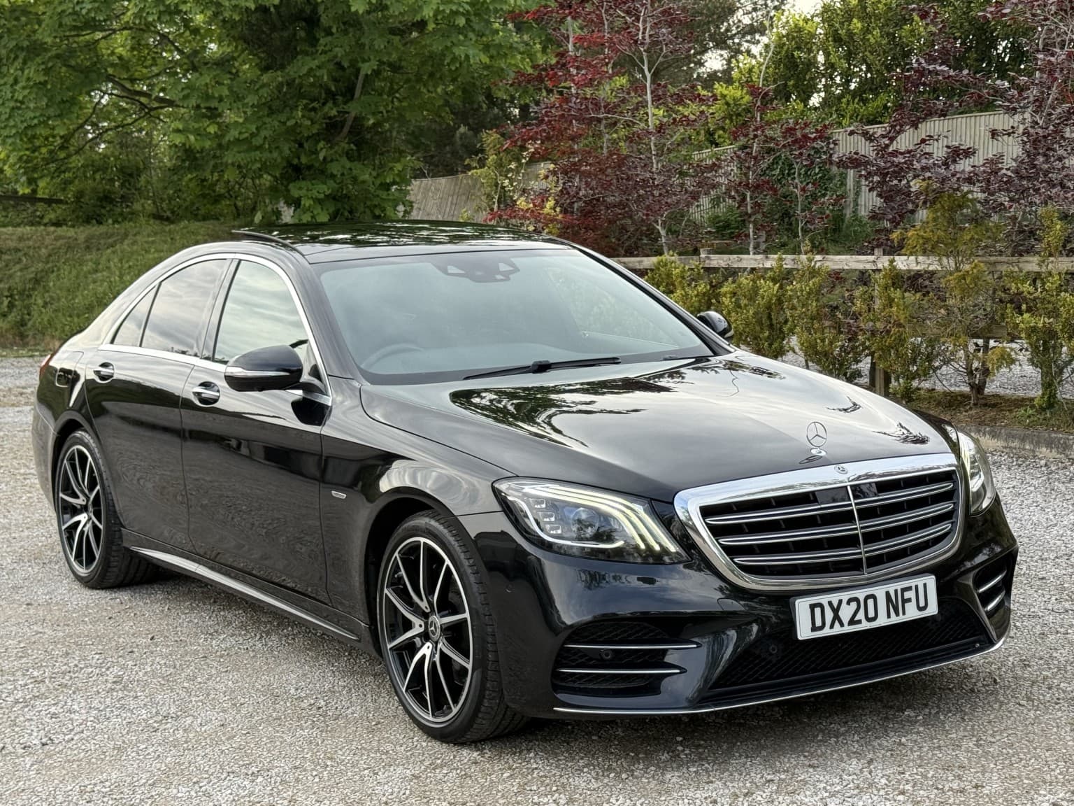 Mercedes-Benz S Class - image 1 of 27