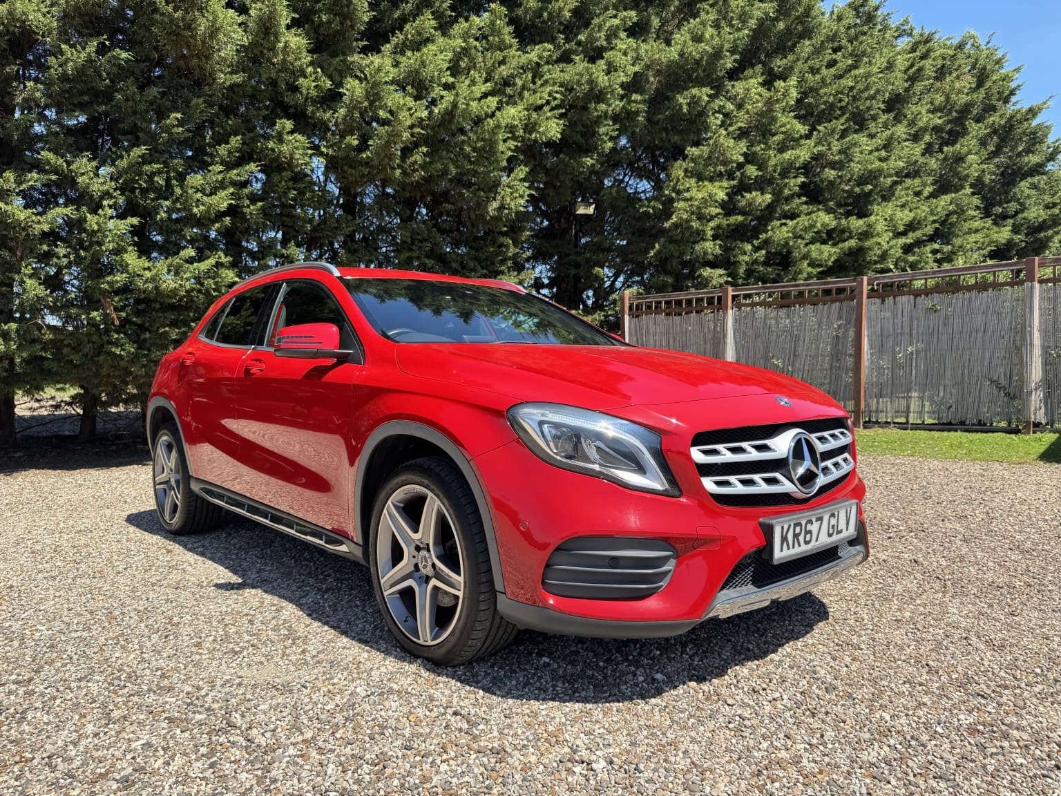 Mercedes-Benz GLA Class - image 1 of 40