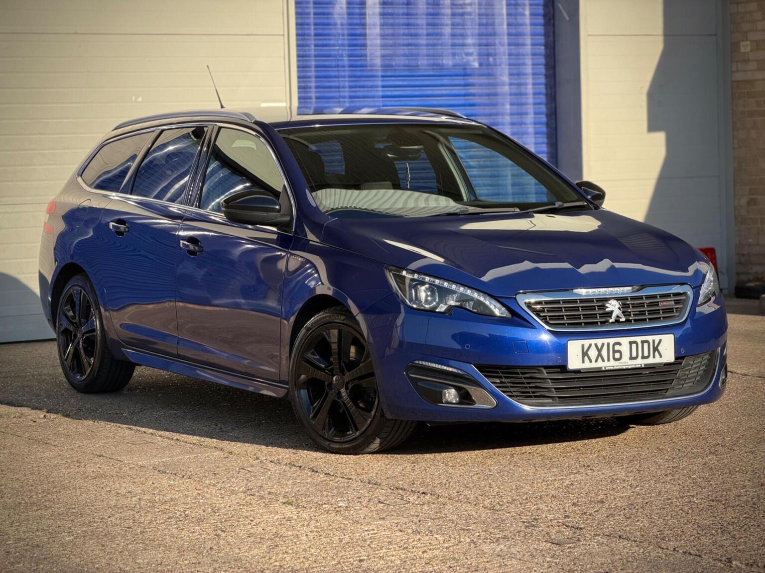 Peugeot 308 SW - image 1 of 55