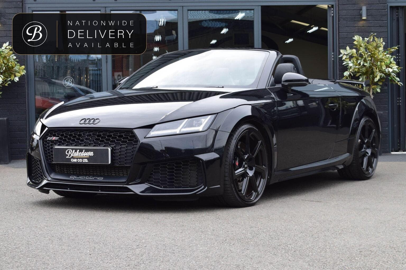 Audi TT RS - image 1 of 48