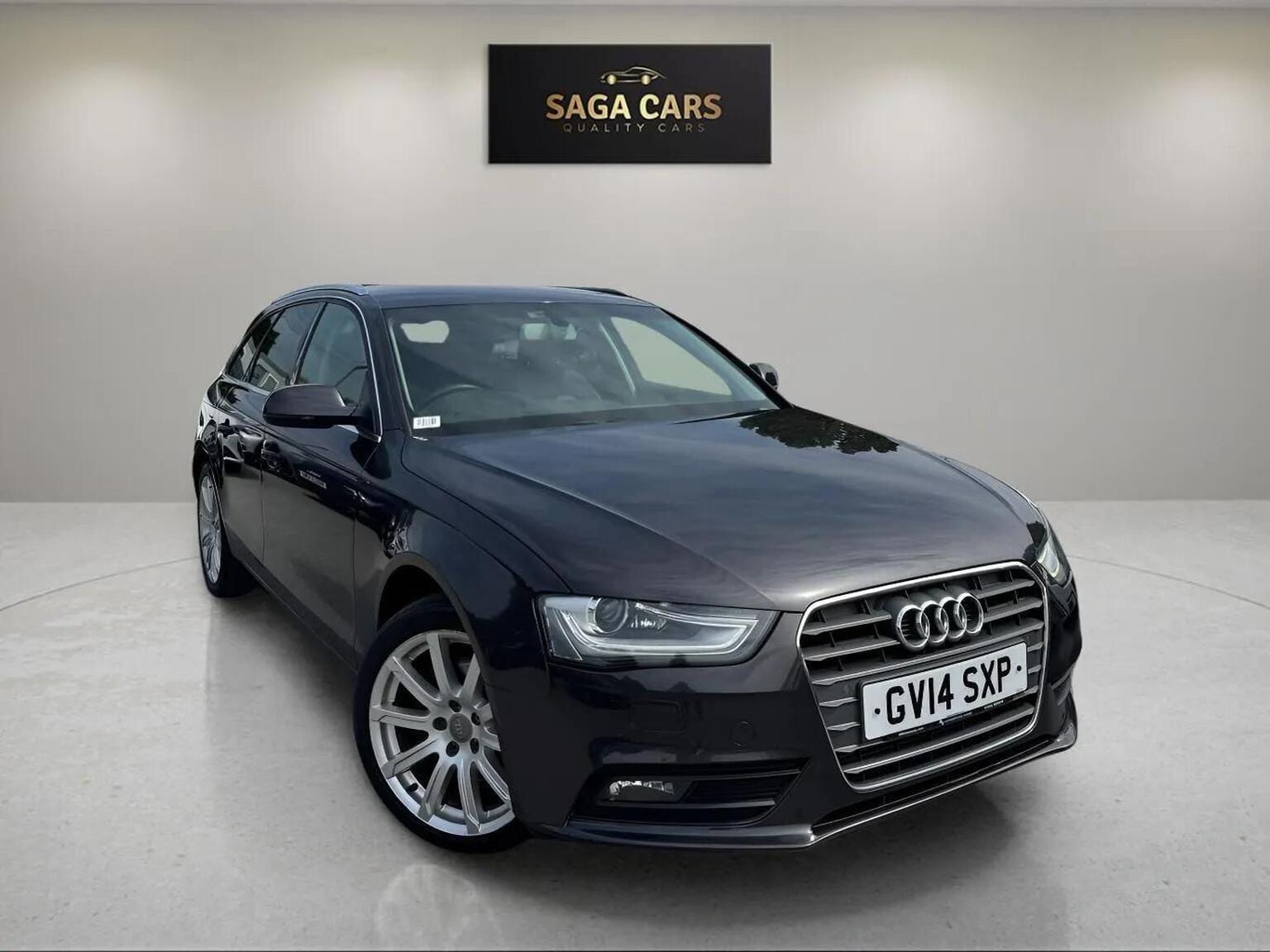 Audi A4 Avant - image 1 of 48