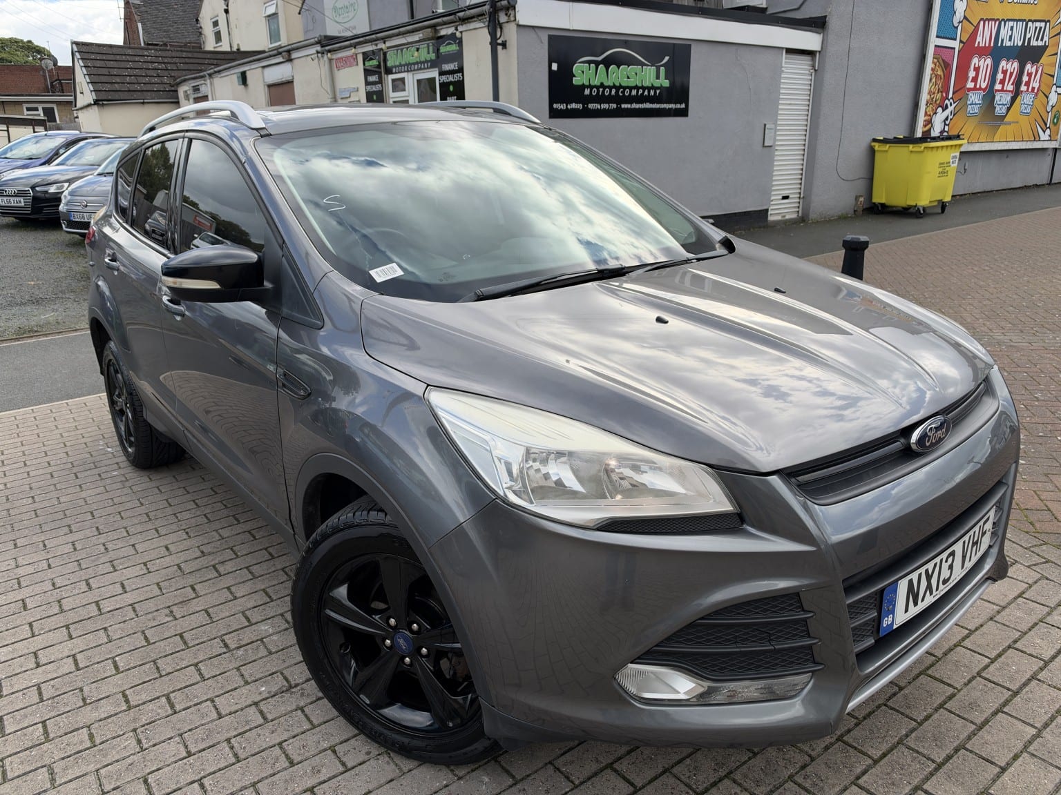 Ford Kuga - image 1 of 6