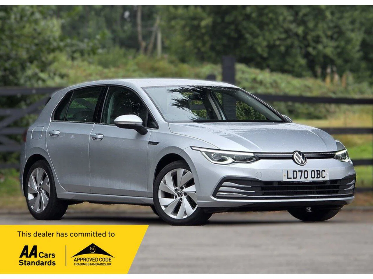 Volkswagen Golf - image 1 of 21