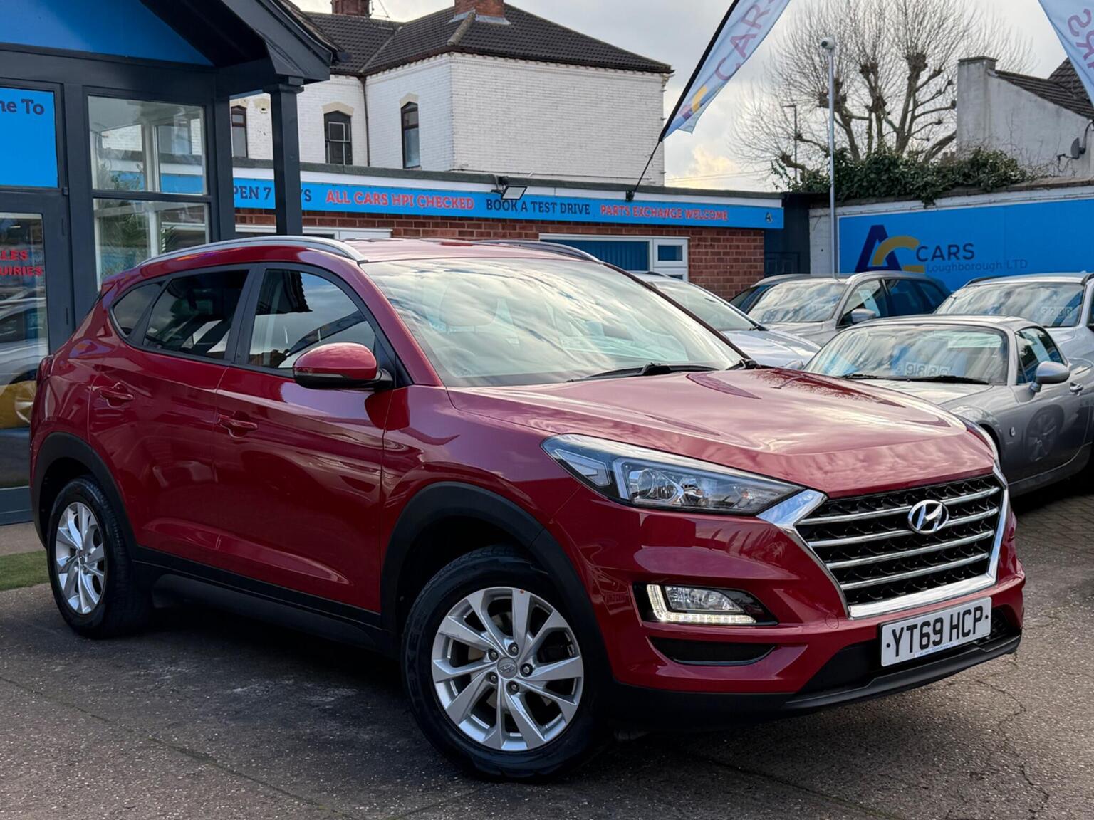 Hyundai Tucson - image 1 of 71
