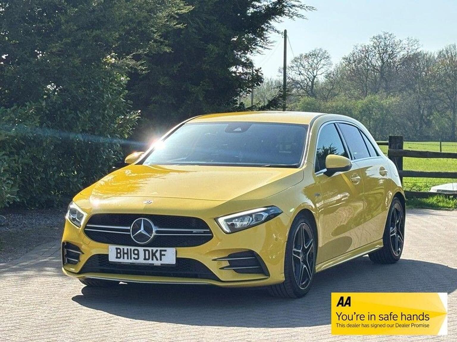 Mercedes-Benz A Class - image 1 of 33