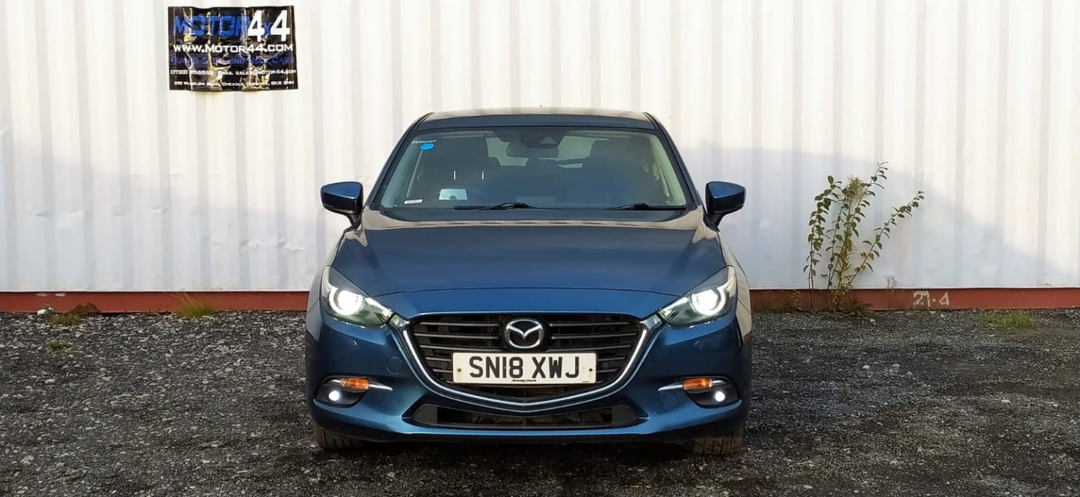 2018 Mazda Mazda3 2.0 SKYACTIV-G Sport Nav in blue — photo 1 of 29