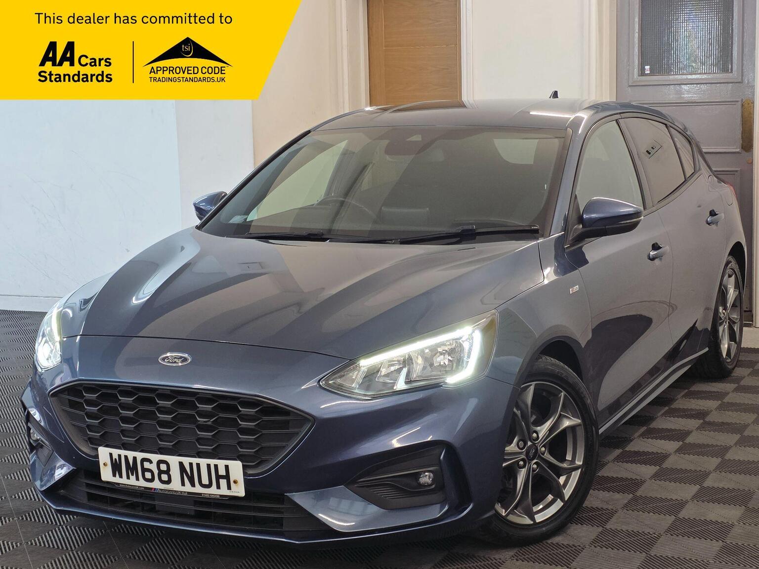 Ford Focus - image 1 of 20