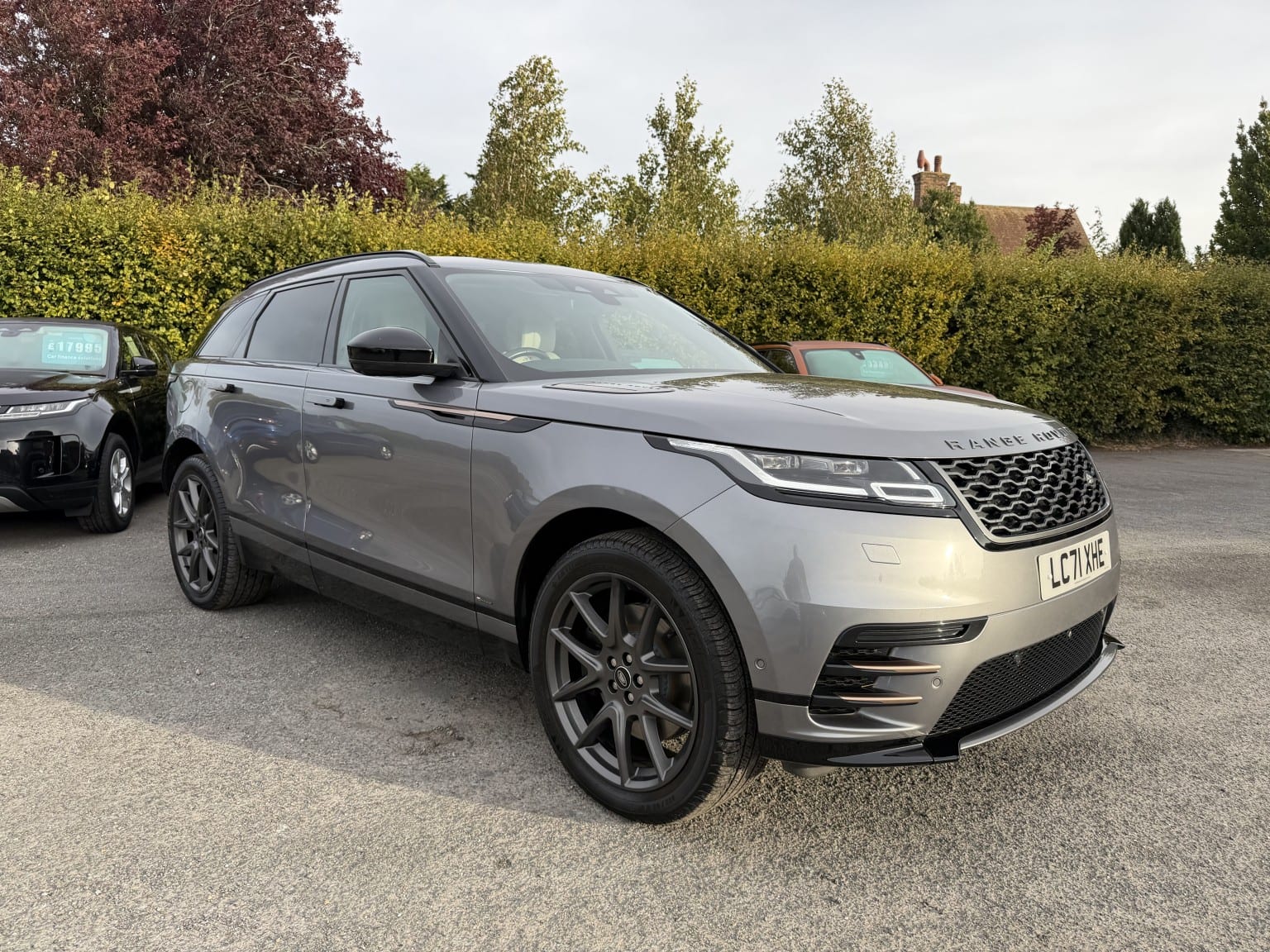 Land Rover Range Rover Velar - image 1 of 52