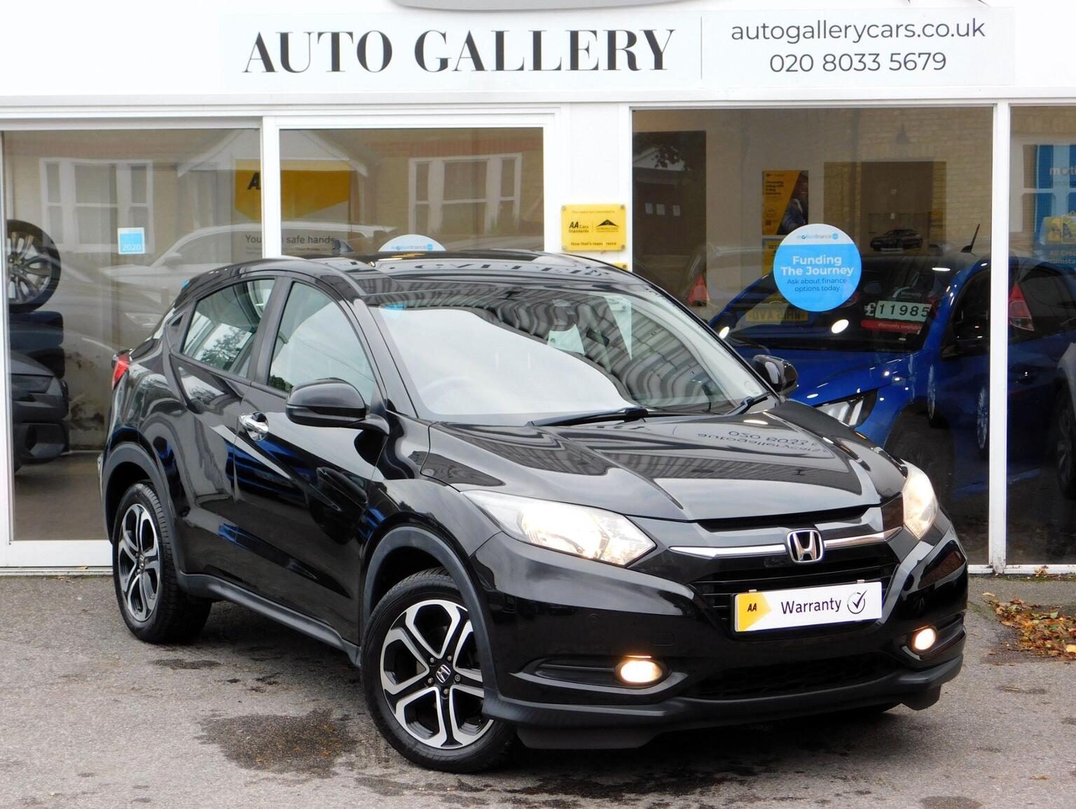 2017 Honda HR-V 1.5 i-VTEC SE Euro 6 (s/s) 5dr in black — photo 1 of 100