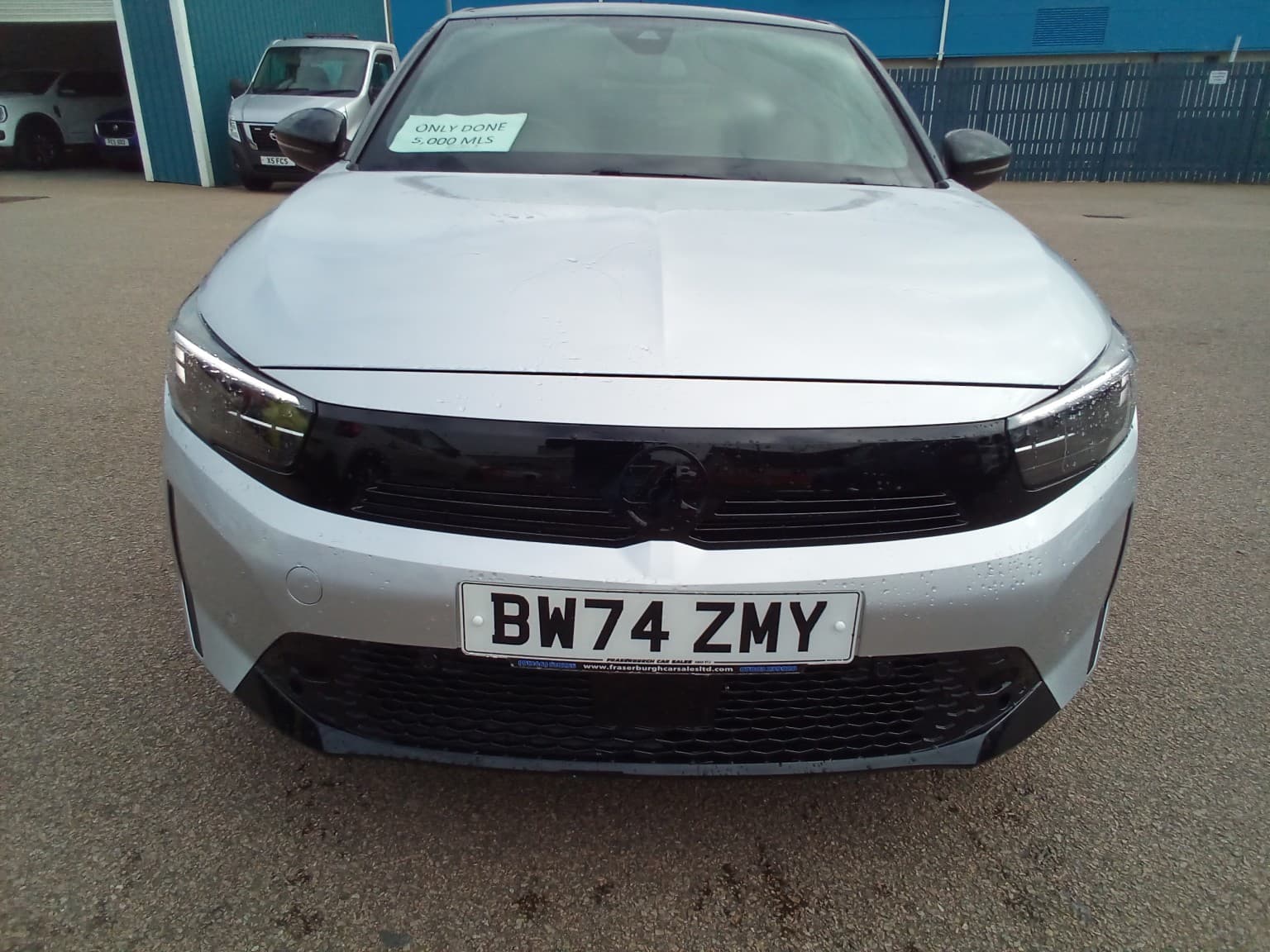 Vauxhall Corsa - image 1 of 17
